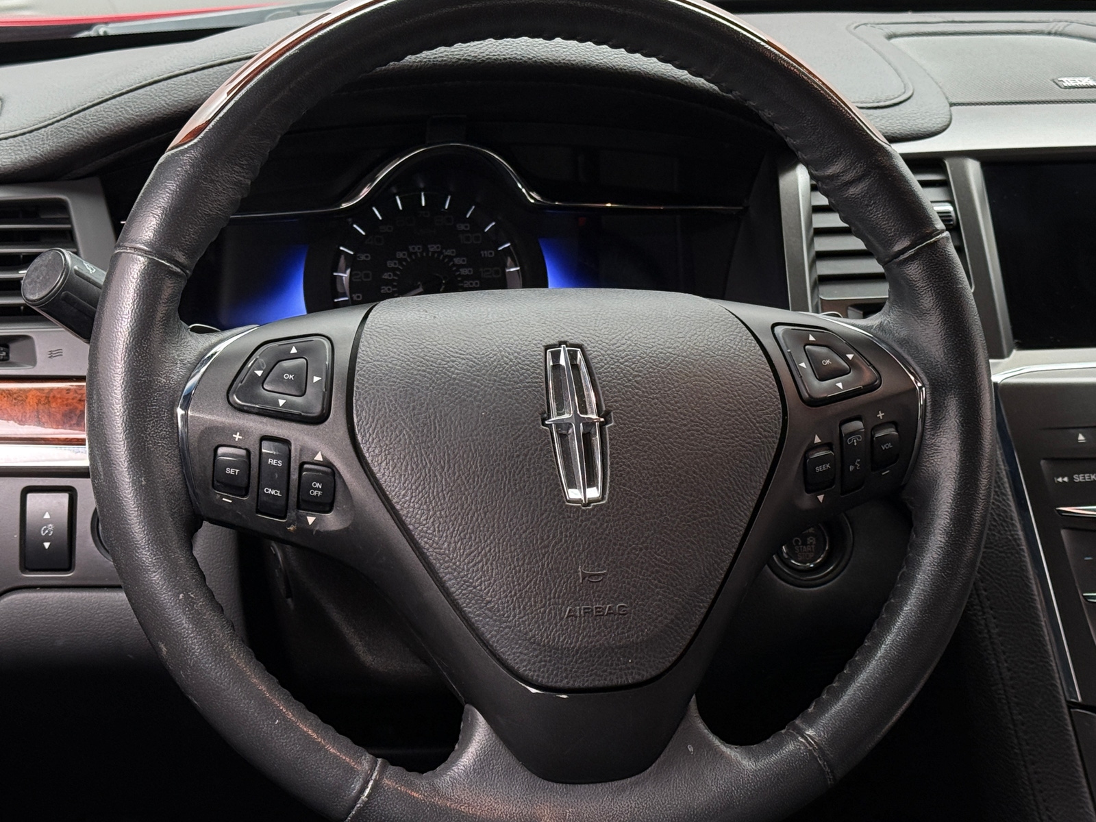 Thumbnail: 2013 Lincoln MKS - 4