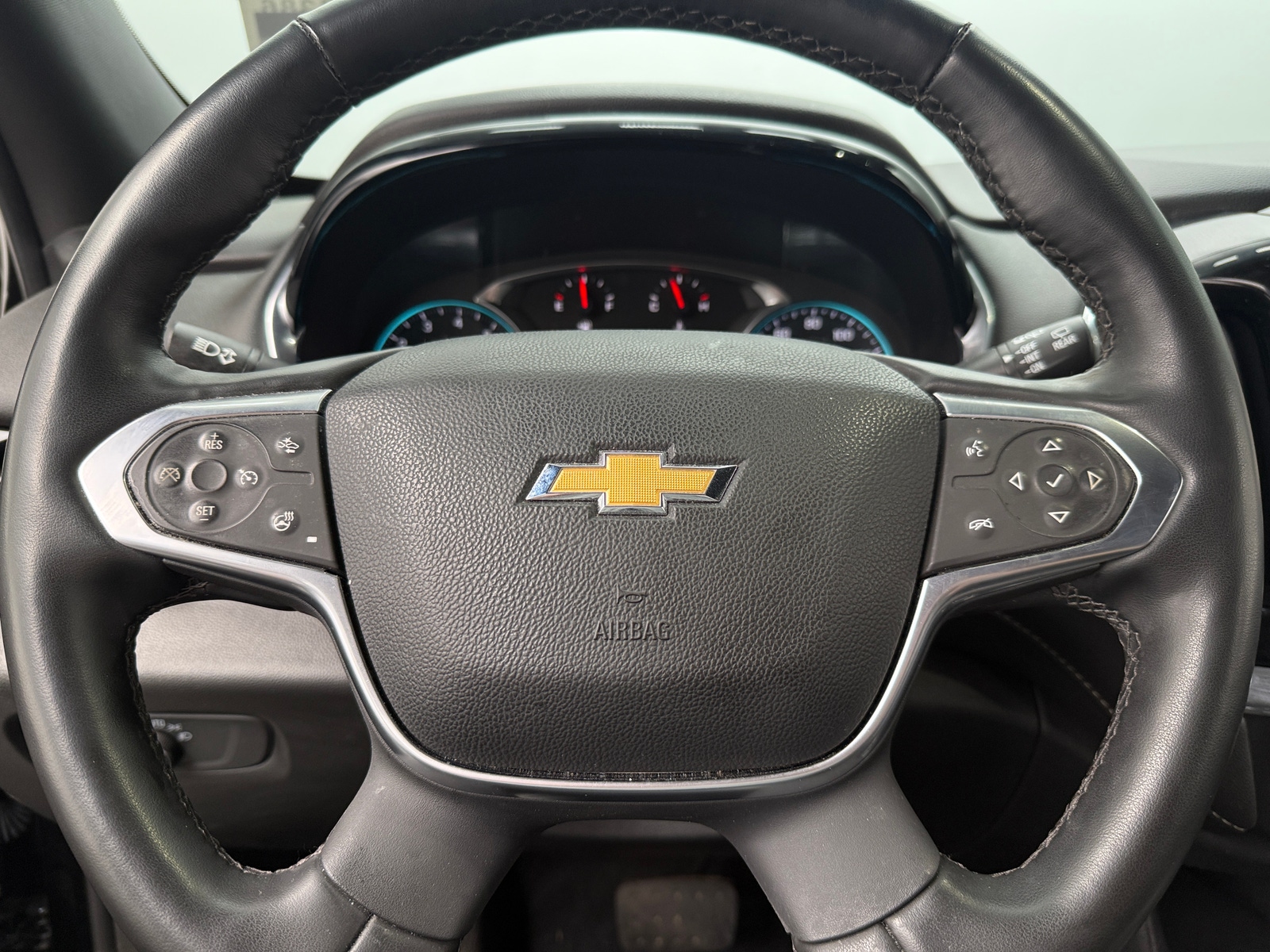 Thumbnail: 2023 Chevrolet Traverse - 4