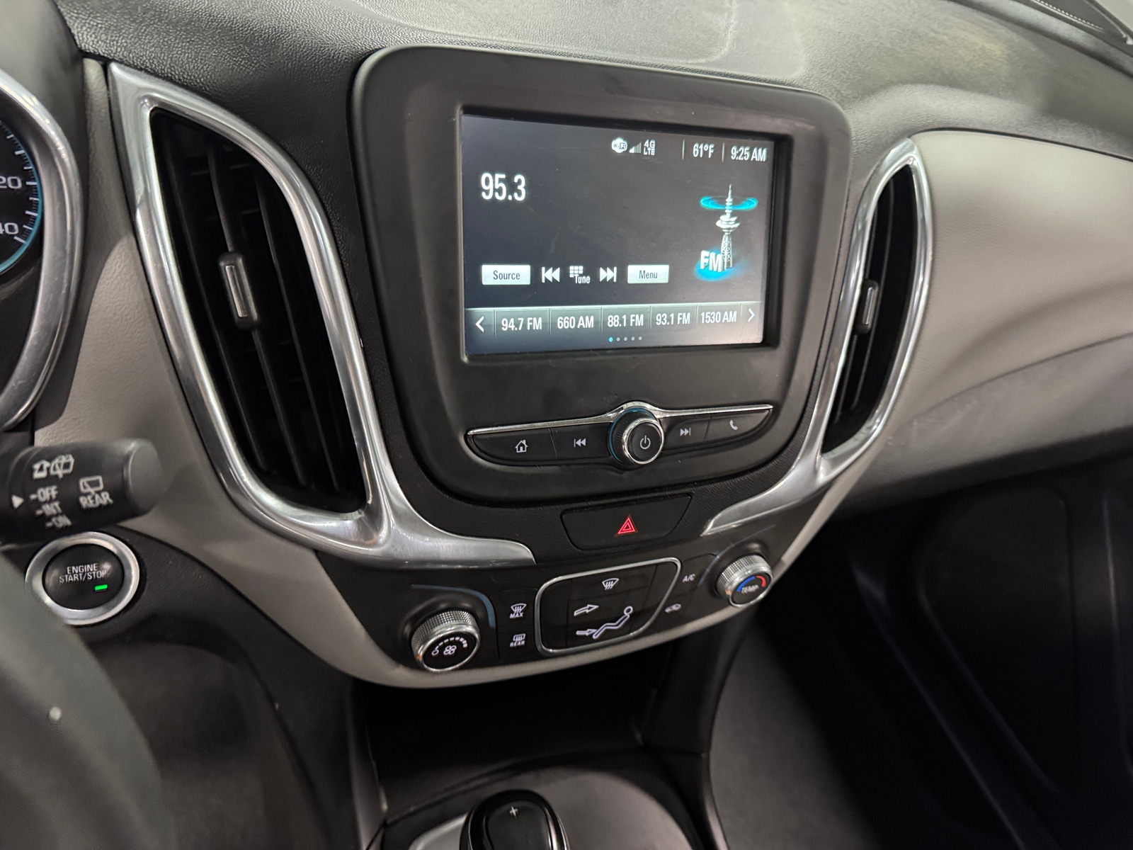 Thumbnail: 2018 Chevrolet Equinox - 4