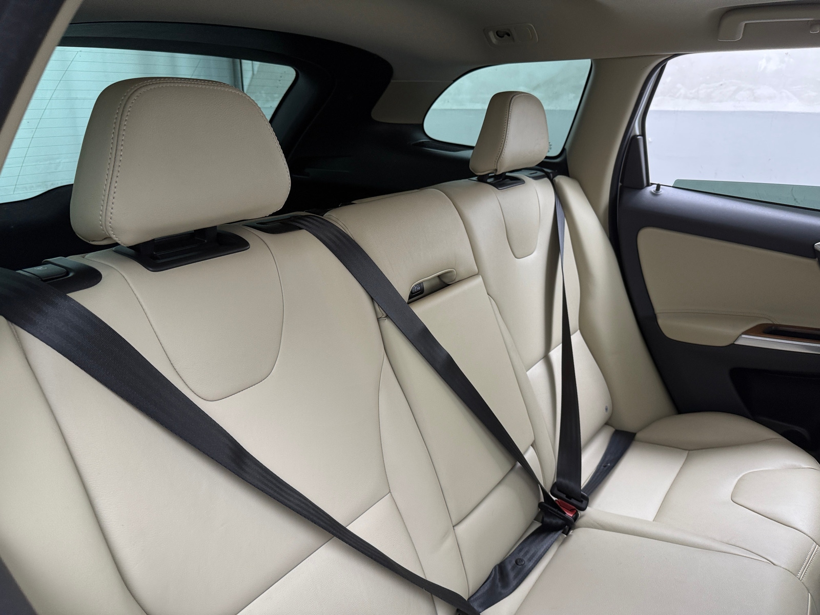 Thumbnail: 2017 Volvo XC60 - 5