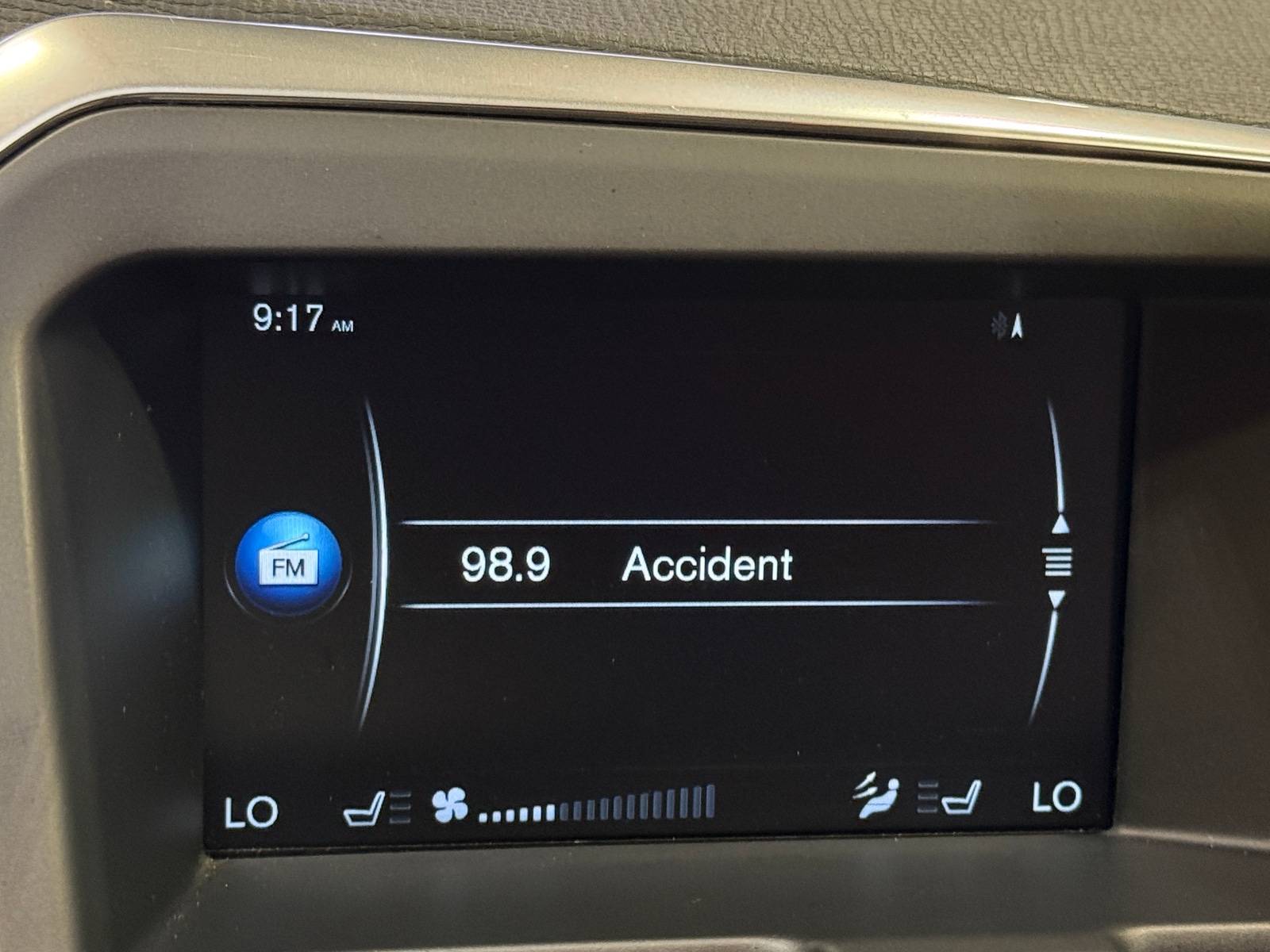 Thumbnail: 2017 Volvo XC60 - 3