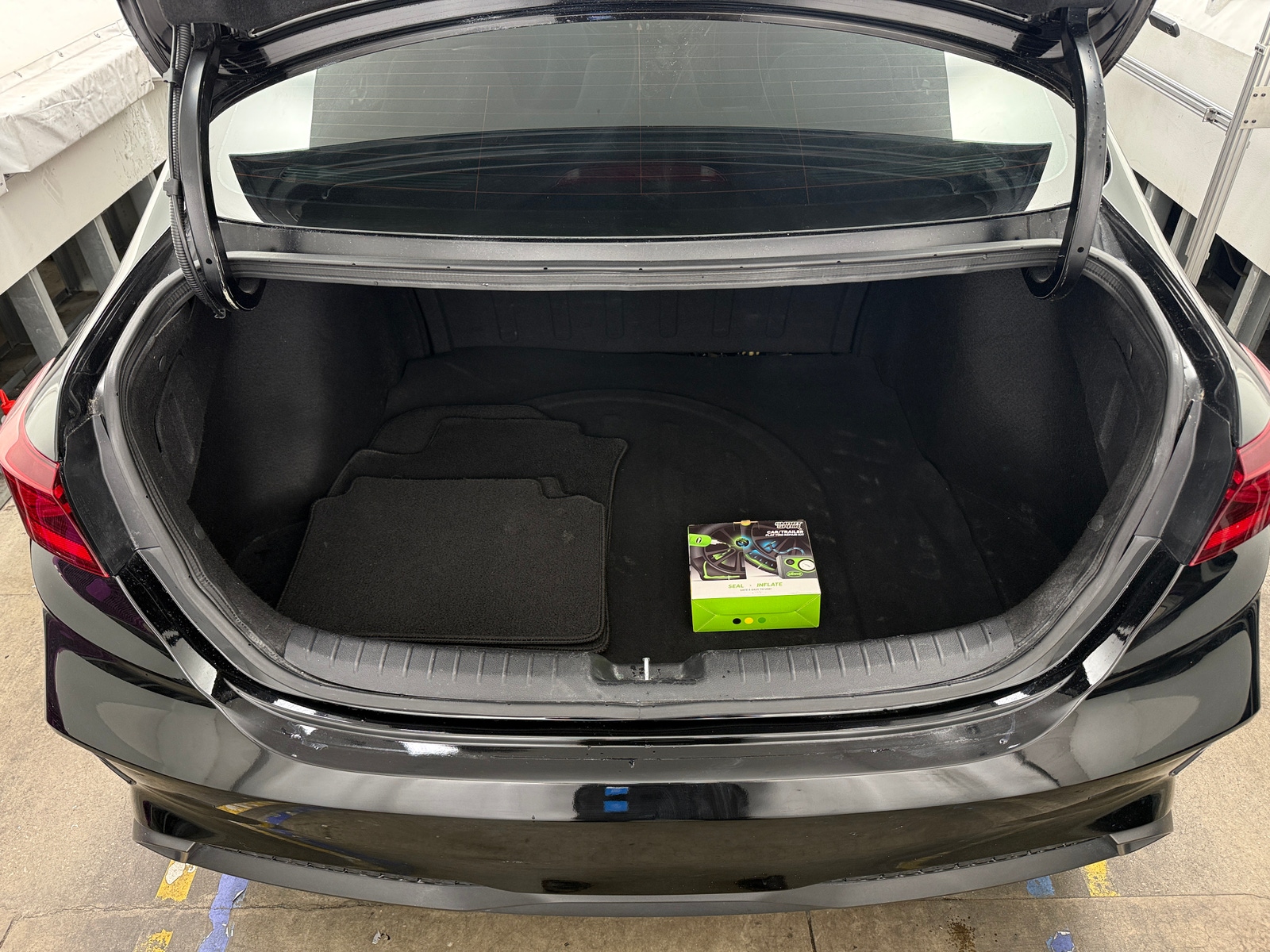 Thumbnail: 2024 Kia Forte - 7