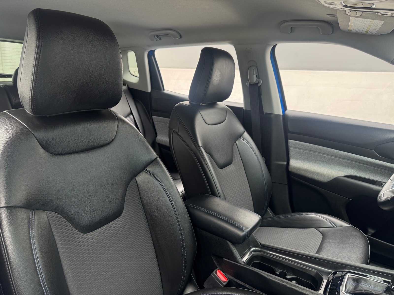 Thumbnail: 2022 Jeep Compass - 2