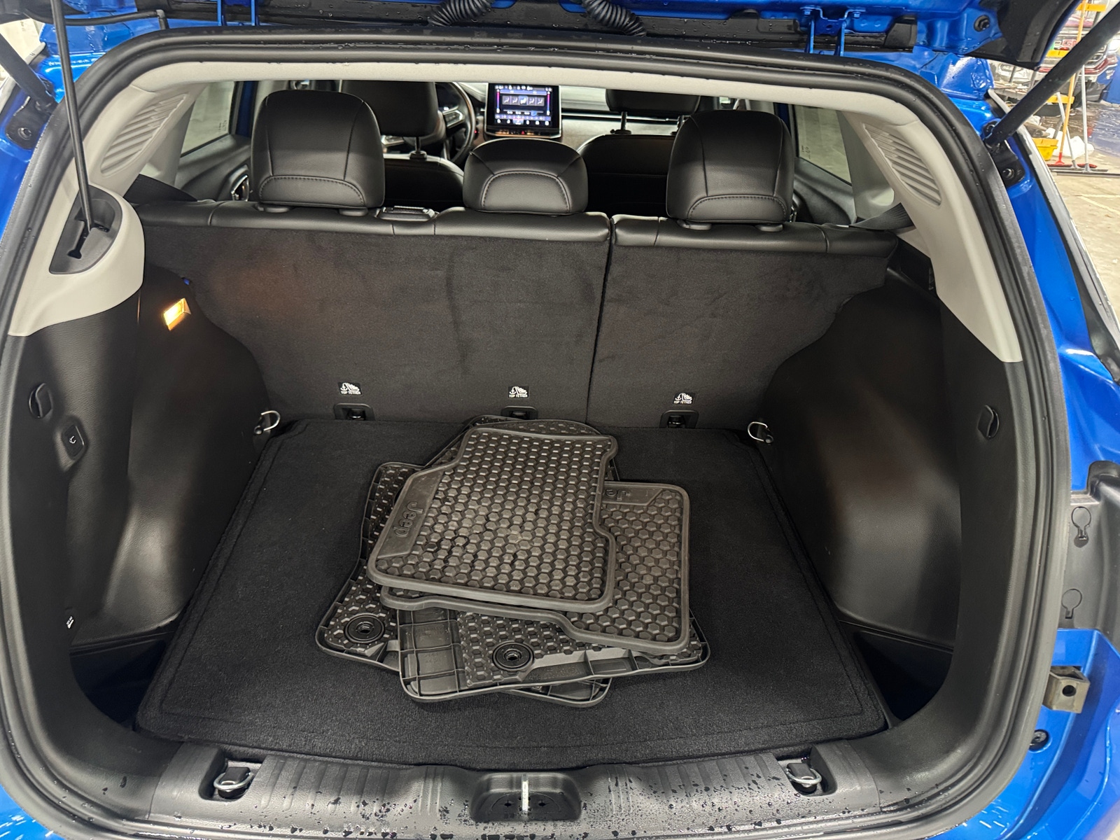 Thumbnail: 2022 Jeep Compass - 7