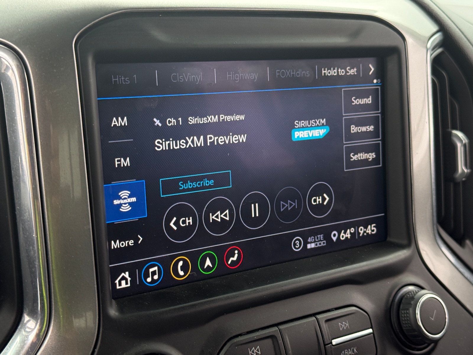 Thumbnail: 2020 Chevrolet Silverado 1500 - 3