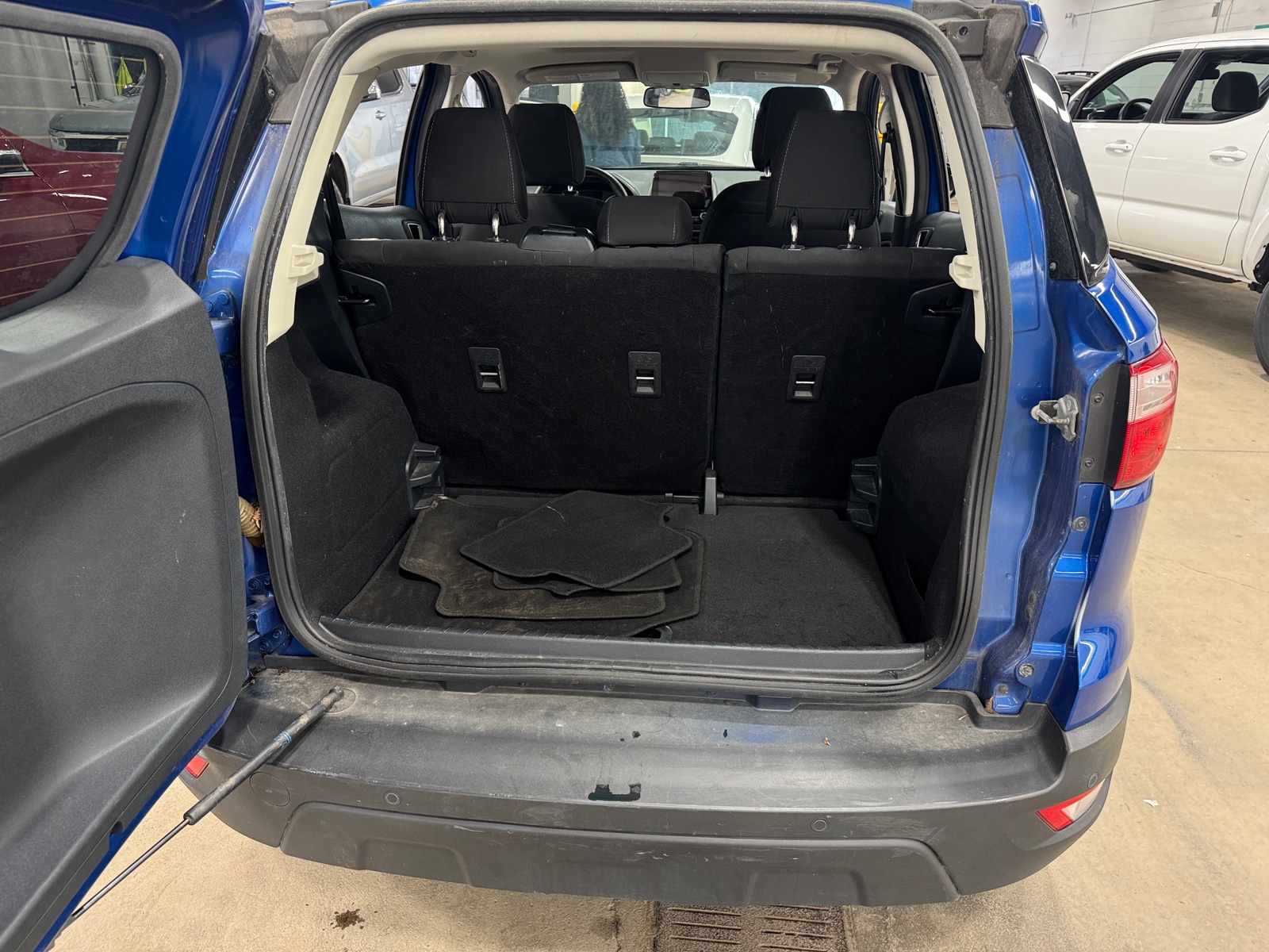 Thumbnail: 2018 Ford EcoSport - 7