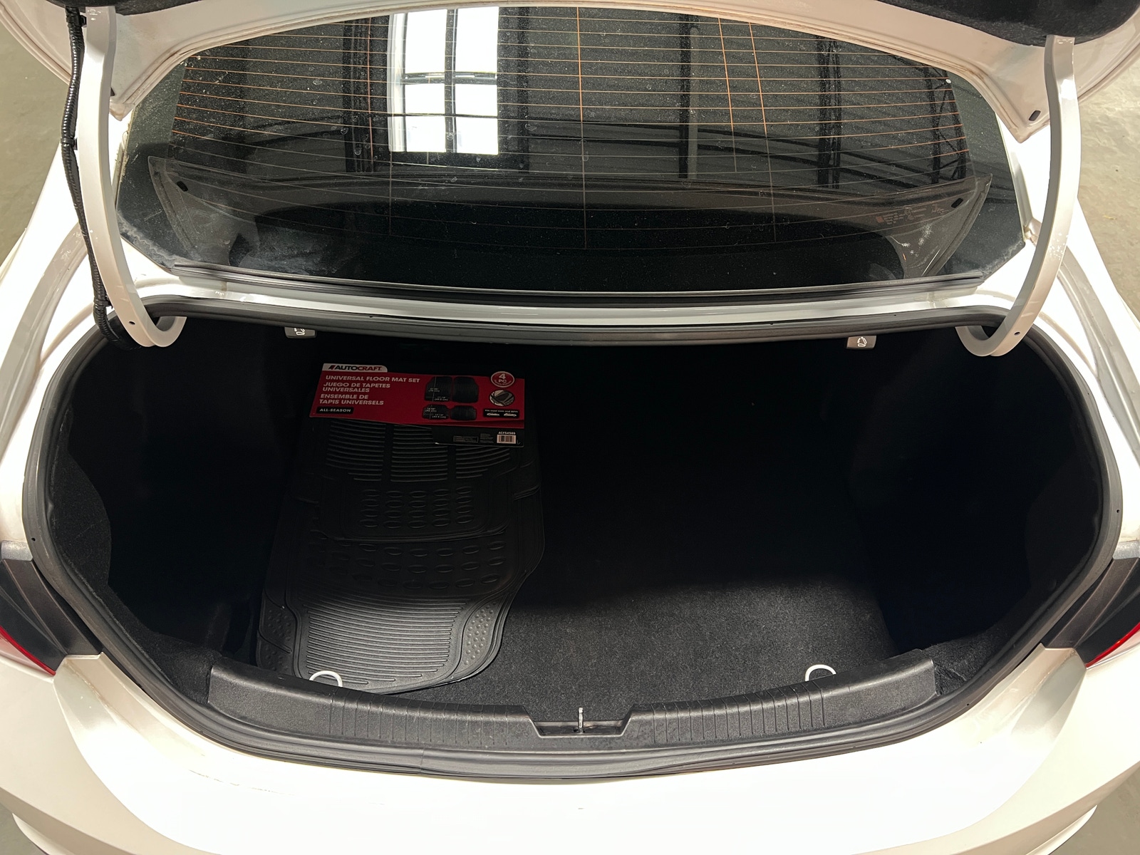 Thumbnail: 2018 Chevrolet Malibu - 7