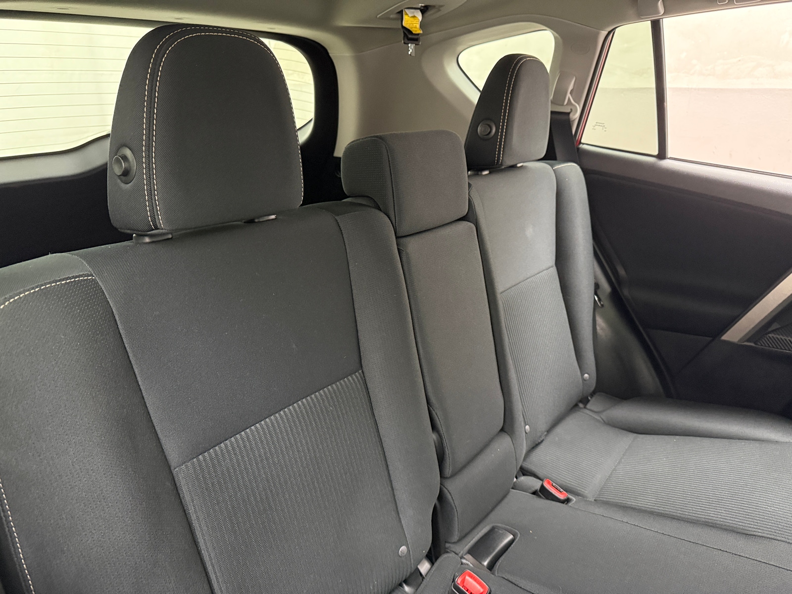 Thumbnail: 2015 Toyota RAV4 - 6