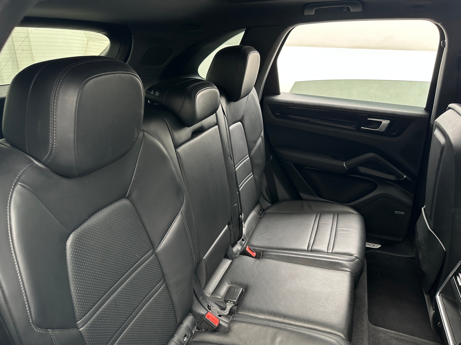 Thumbnail: 2020 Porsche Cayenne - 5