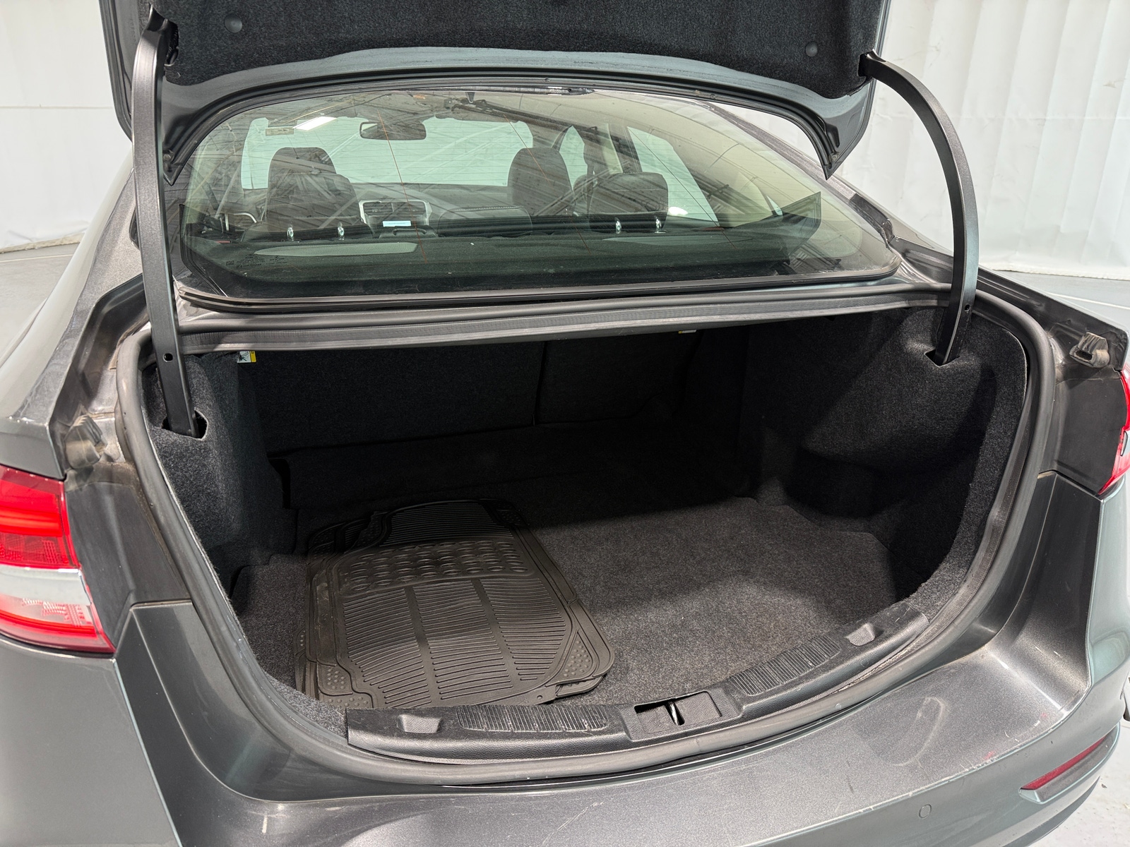 Thumbnail: 2020 Ford Fusion - 6