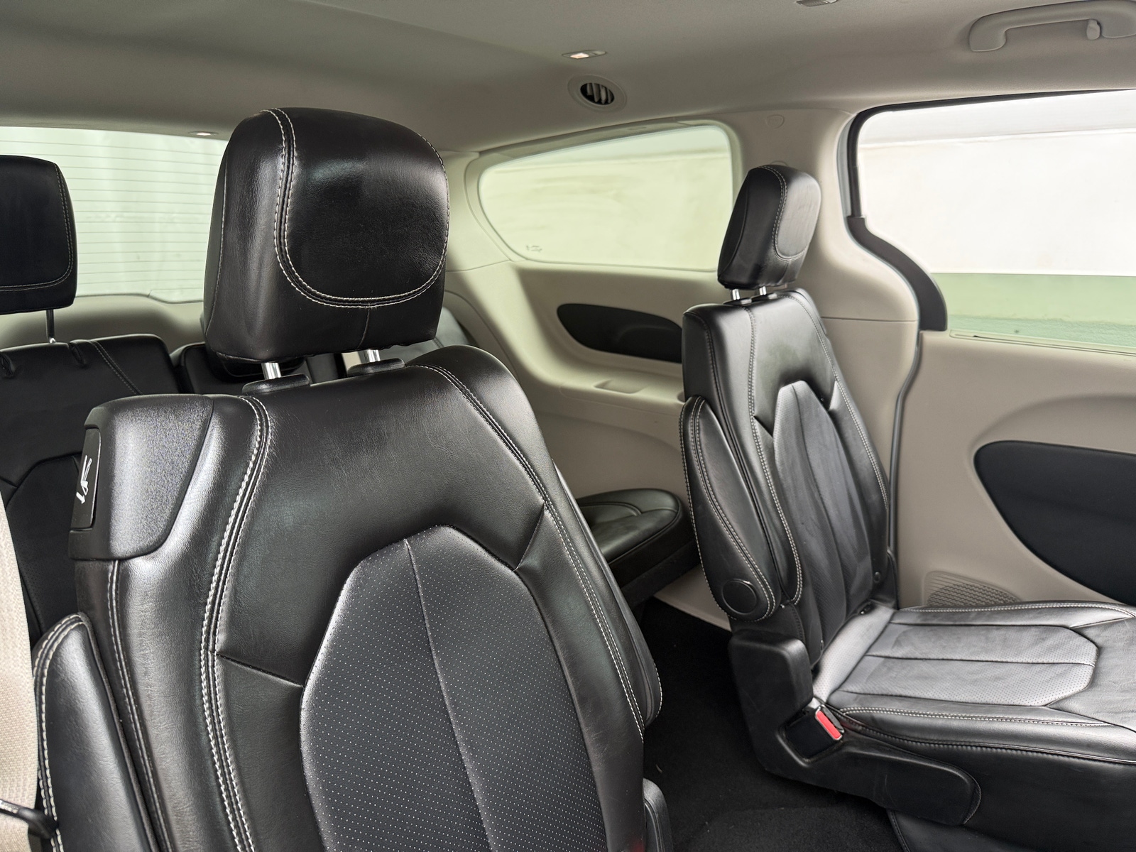 Thumbnail: 2024 Chrysler Pacifica - 5