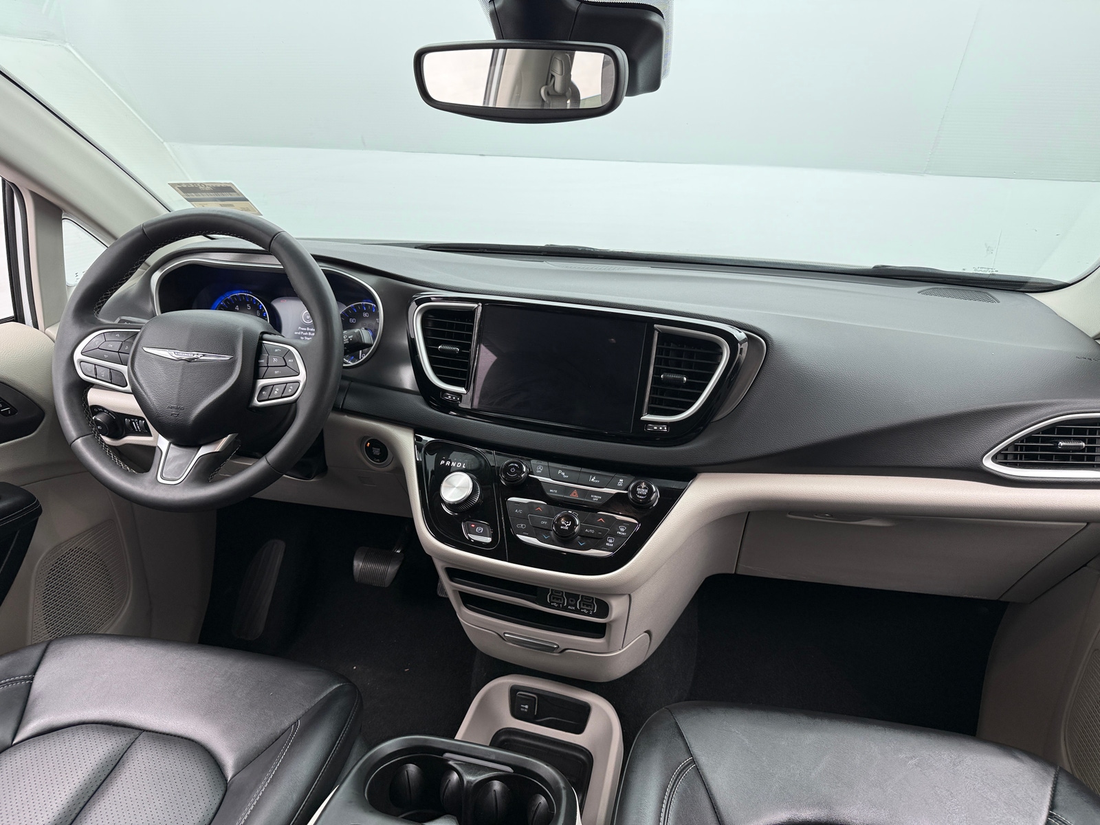 Thumbnail: 2024 Chrysler Pacifica - 2