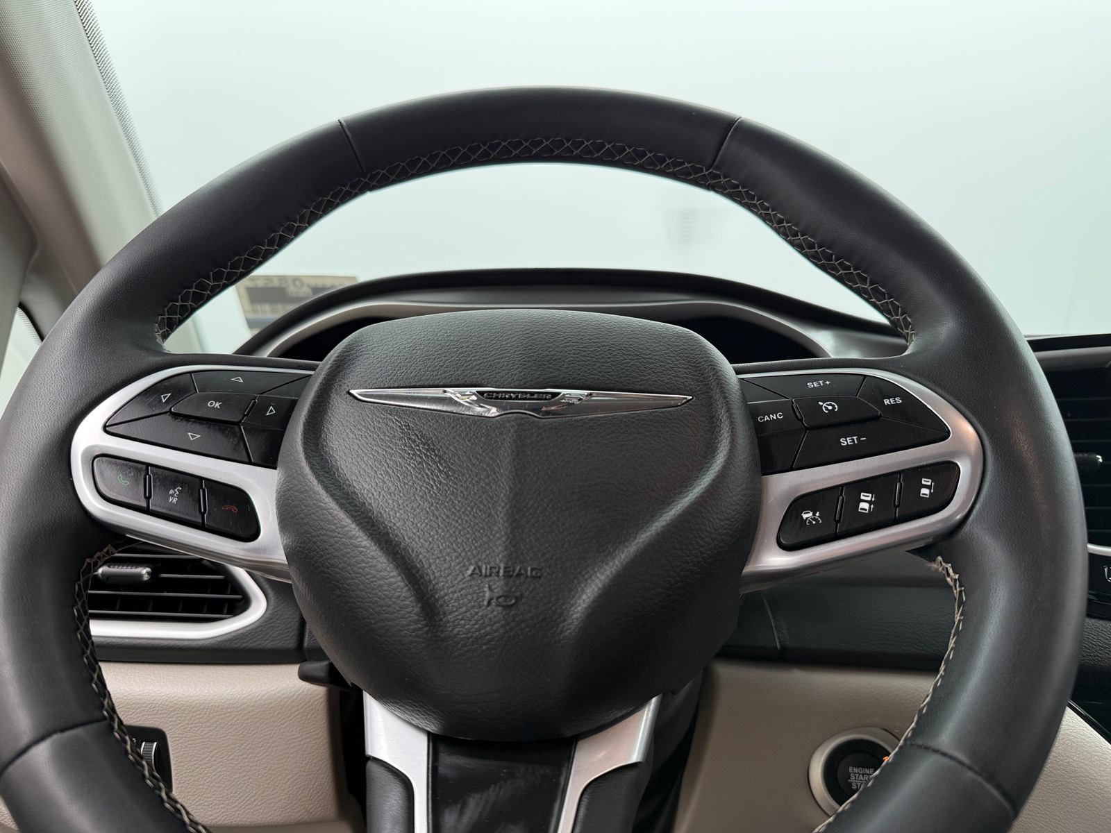 Thumbnail: 2024 Chrysler Pacifica - 4