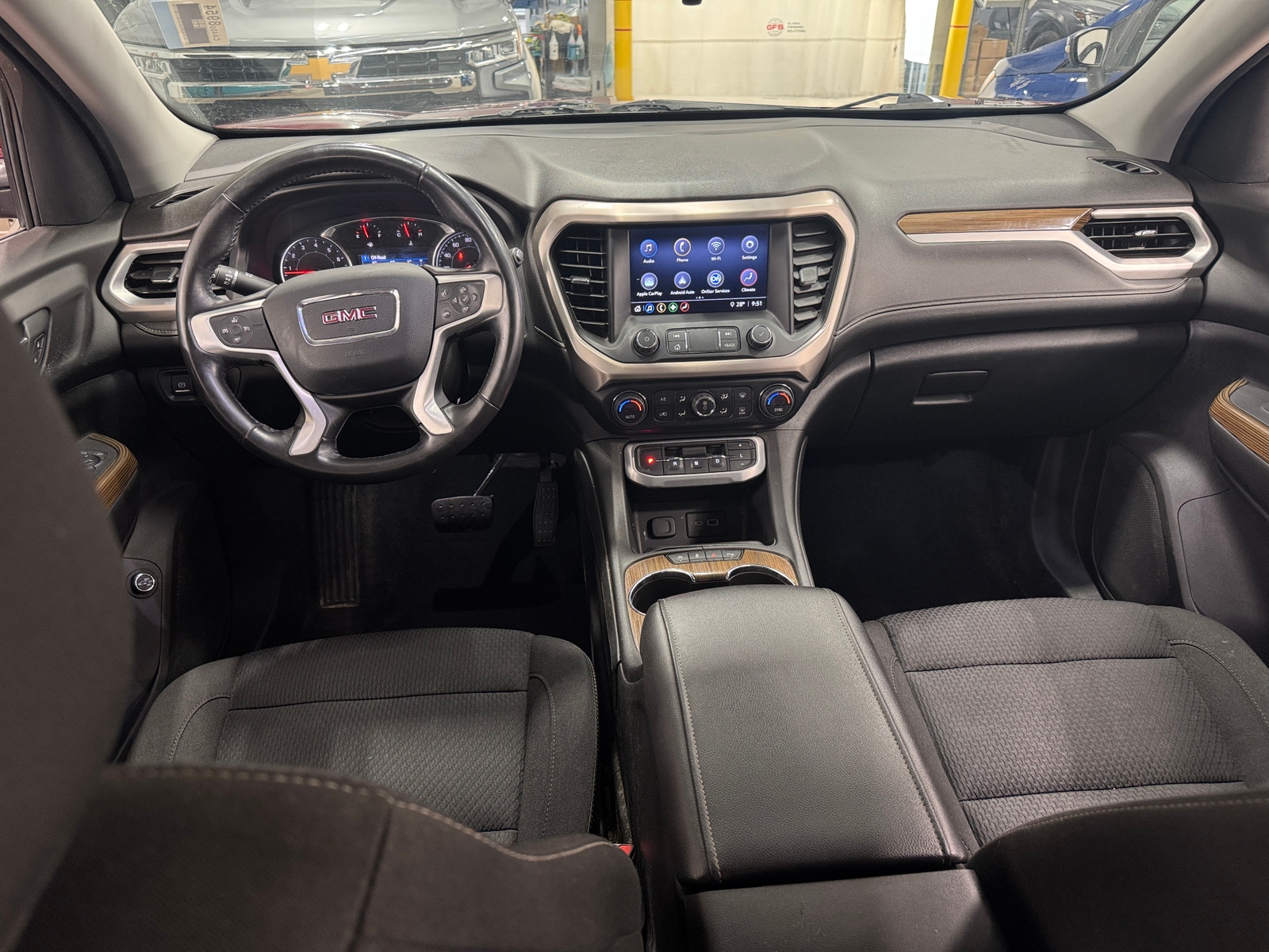 Thumbnail: 2020 GMC Acadia - 3