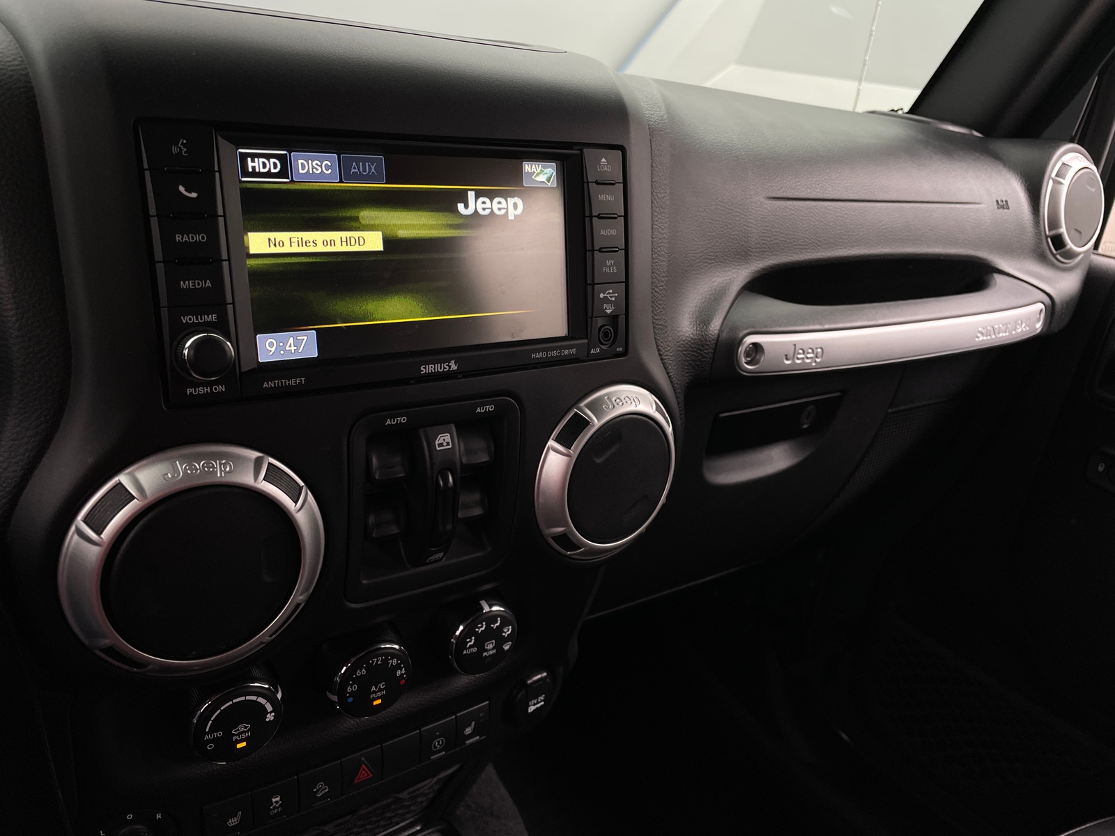 Thumbnail: 2017 Jeep Wrangler - 3