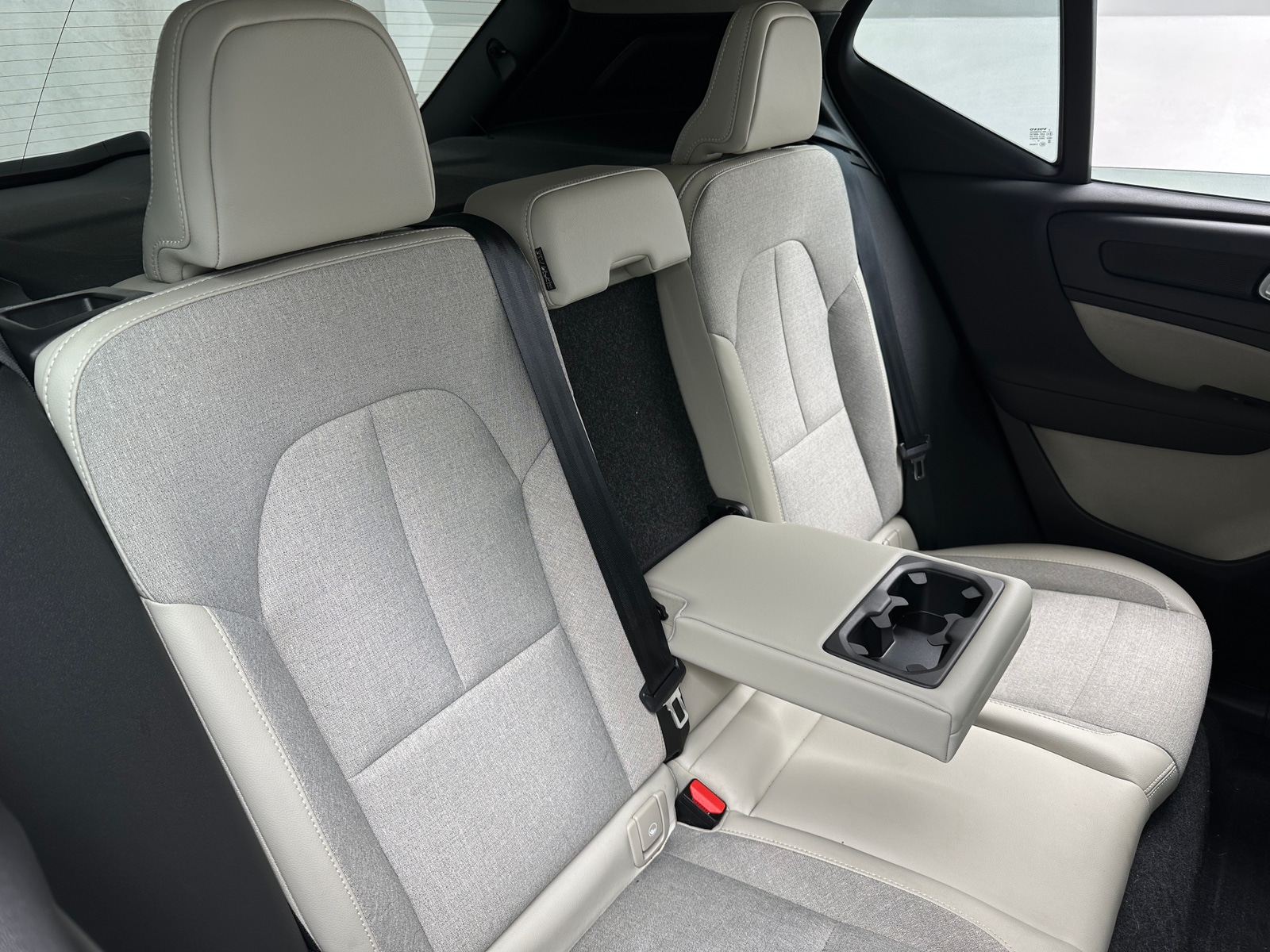 Thumbnail: 2020 Volvo XC40 - 6