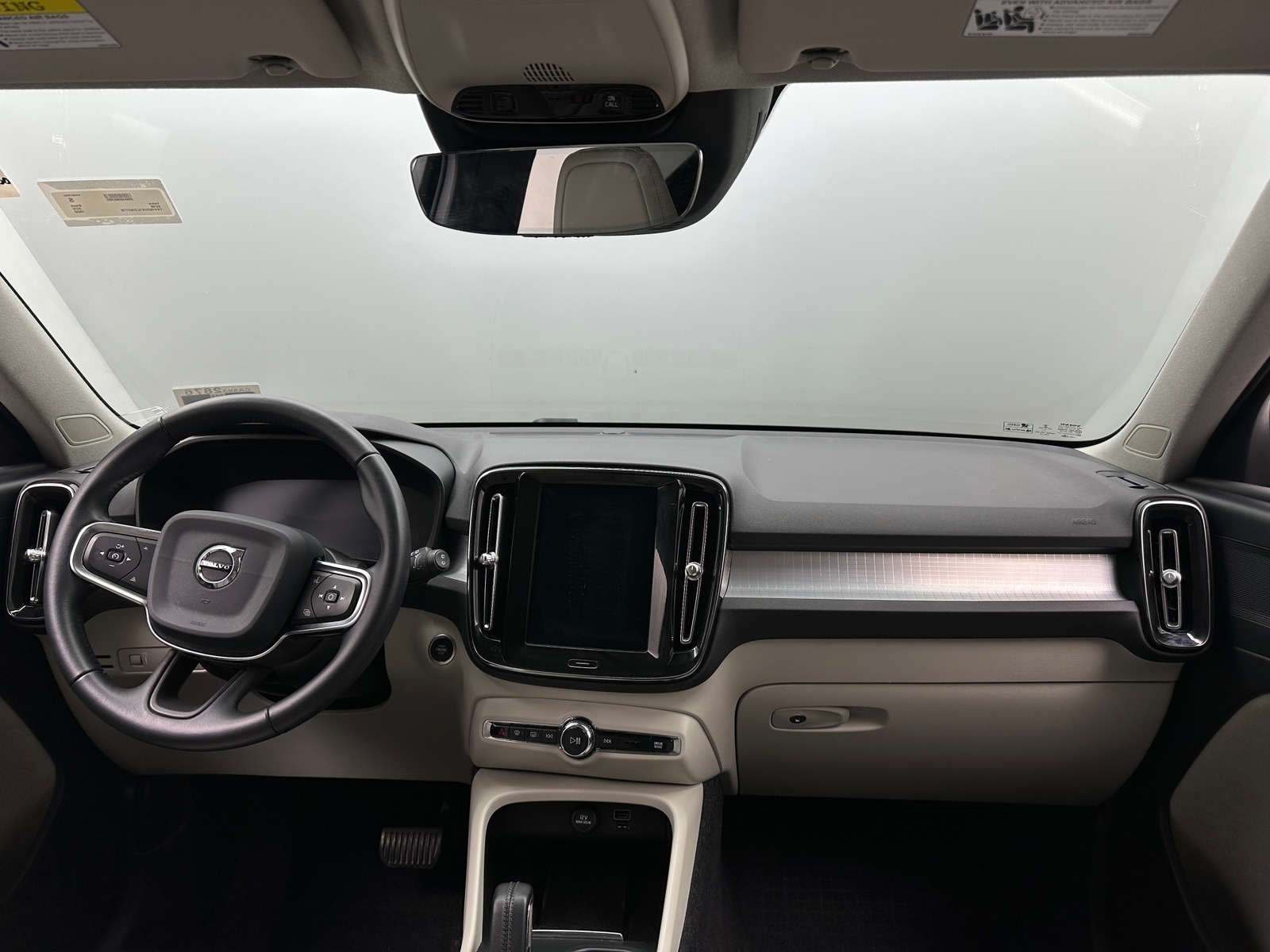 Thumbnail: 2020 Volvo XC40 - 3