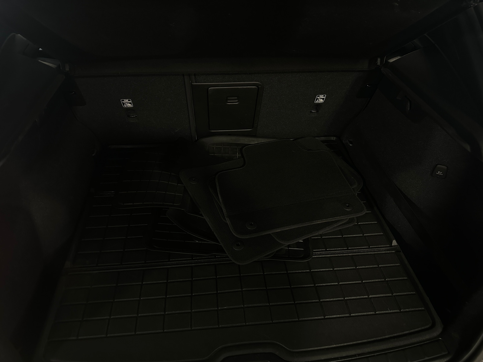 Thumbnail: 2020 Volvo XC40 - 7