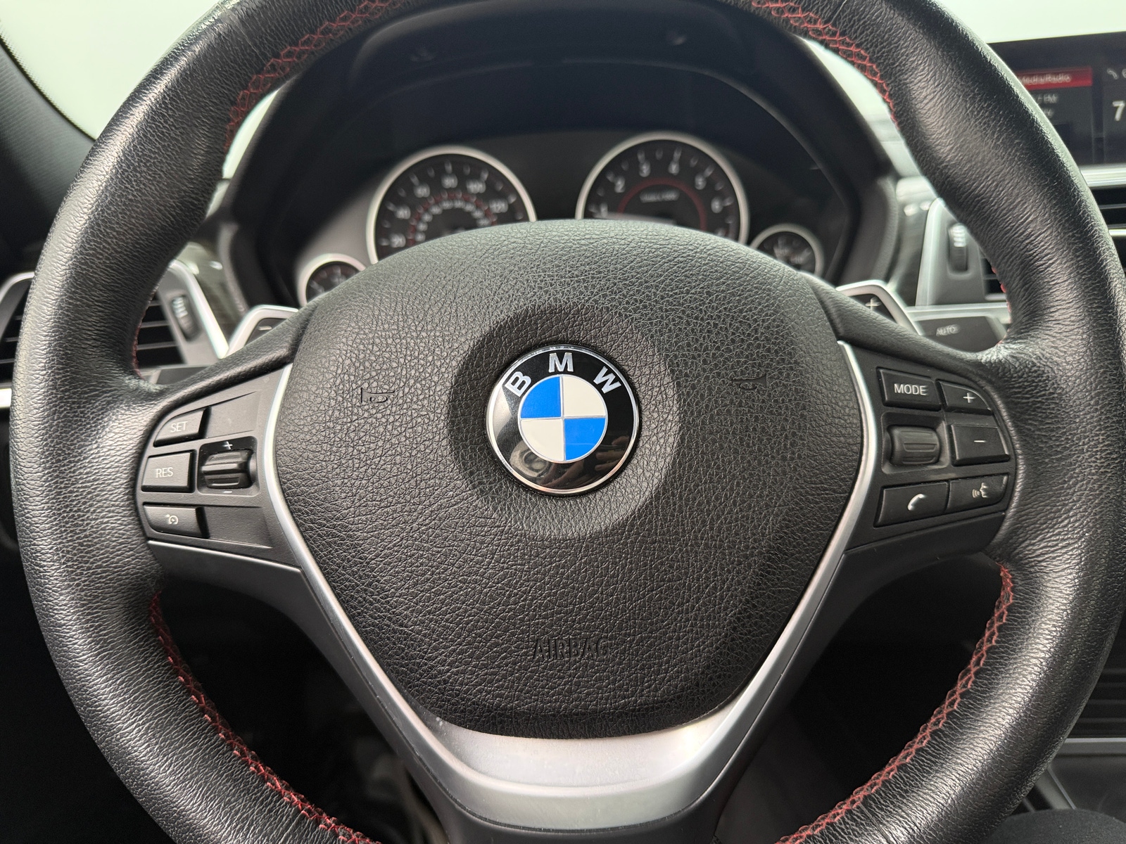 Thumbnail: 2018 BMW 3 Series - 4