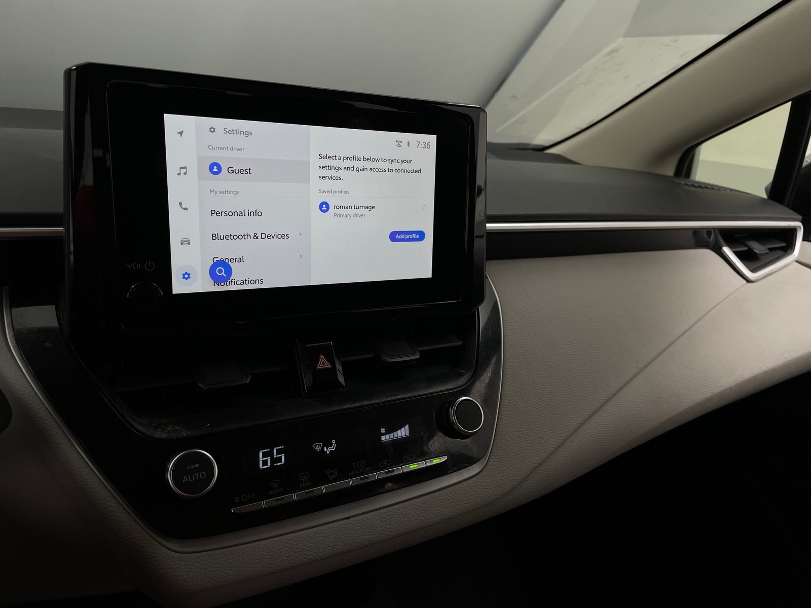 Thumbnail: 2025 Toyota Corolla - 4