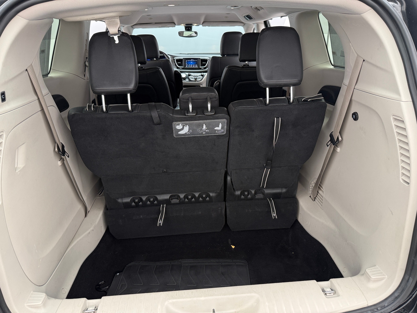 Thumbnail: 2020 Chrysler Pacifica - 6