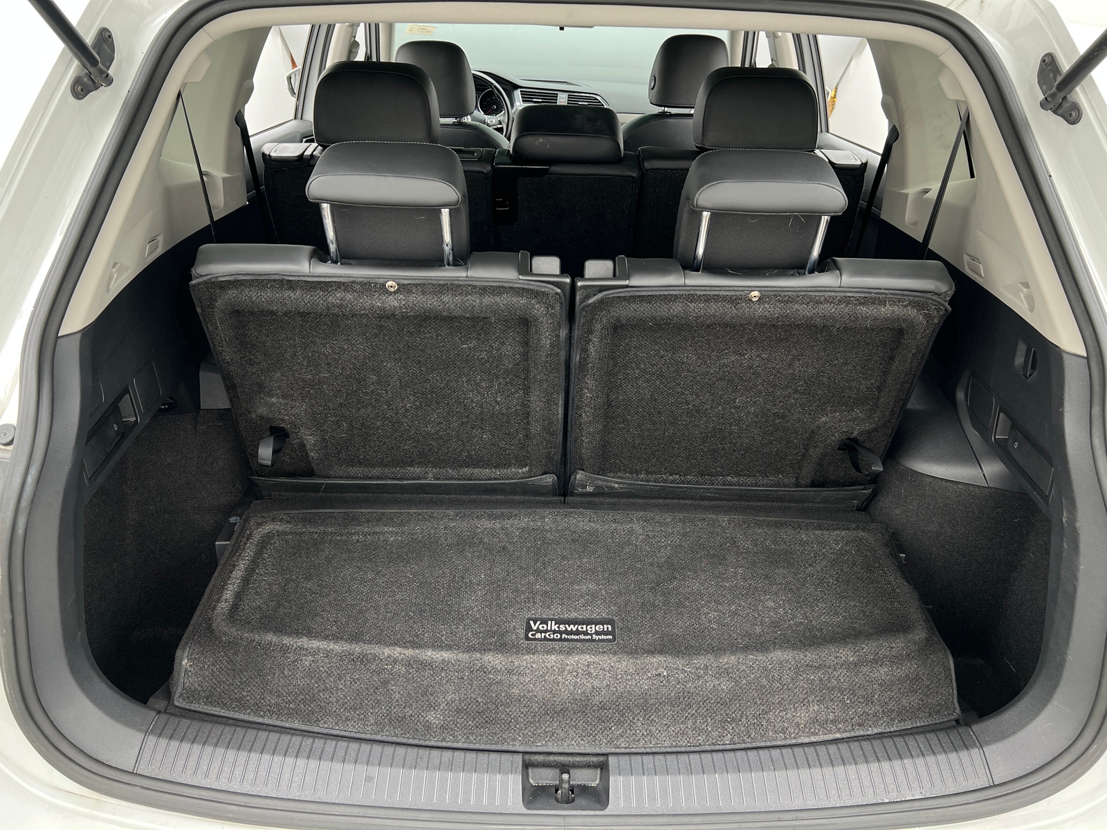 Thumbnail: 2018 Volkswagen Tiguan - 6