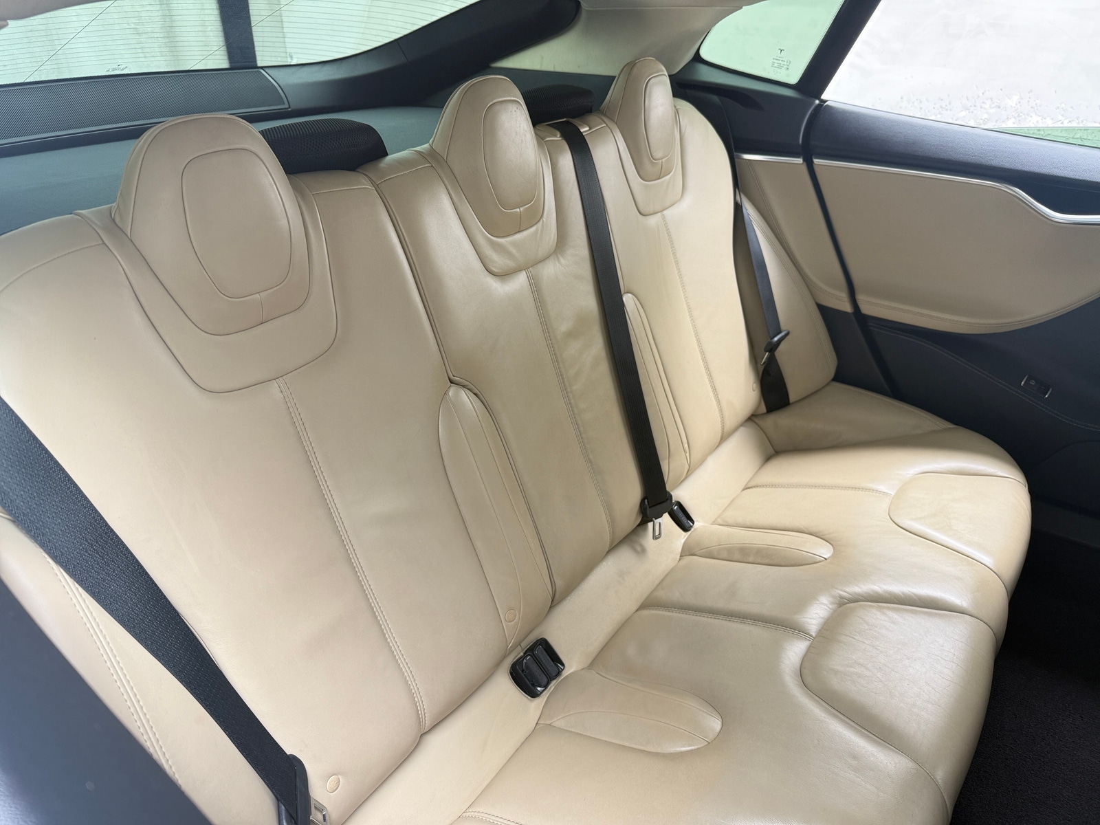 Thumbnail: 2014 Tesla Model S - 5