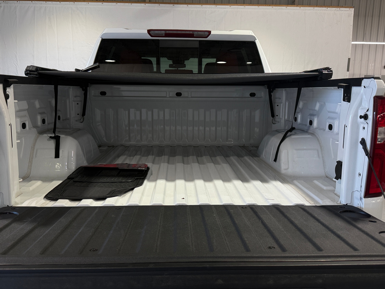 Thumbnail: 2025 Chevrolet Silverado 1500 - 7