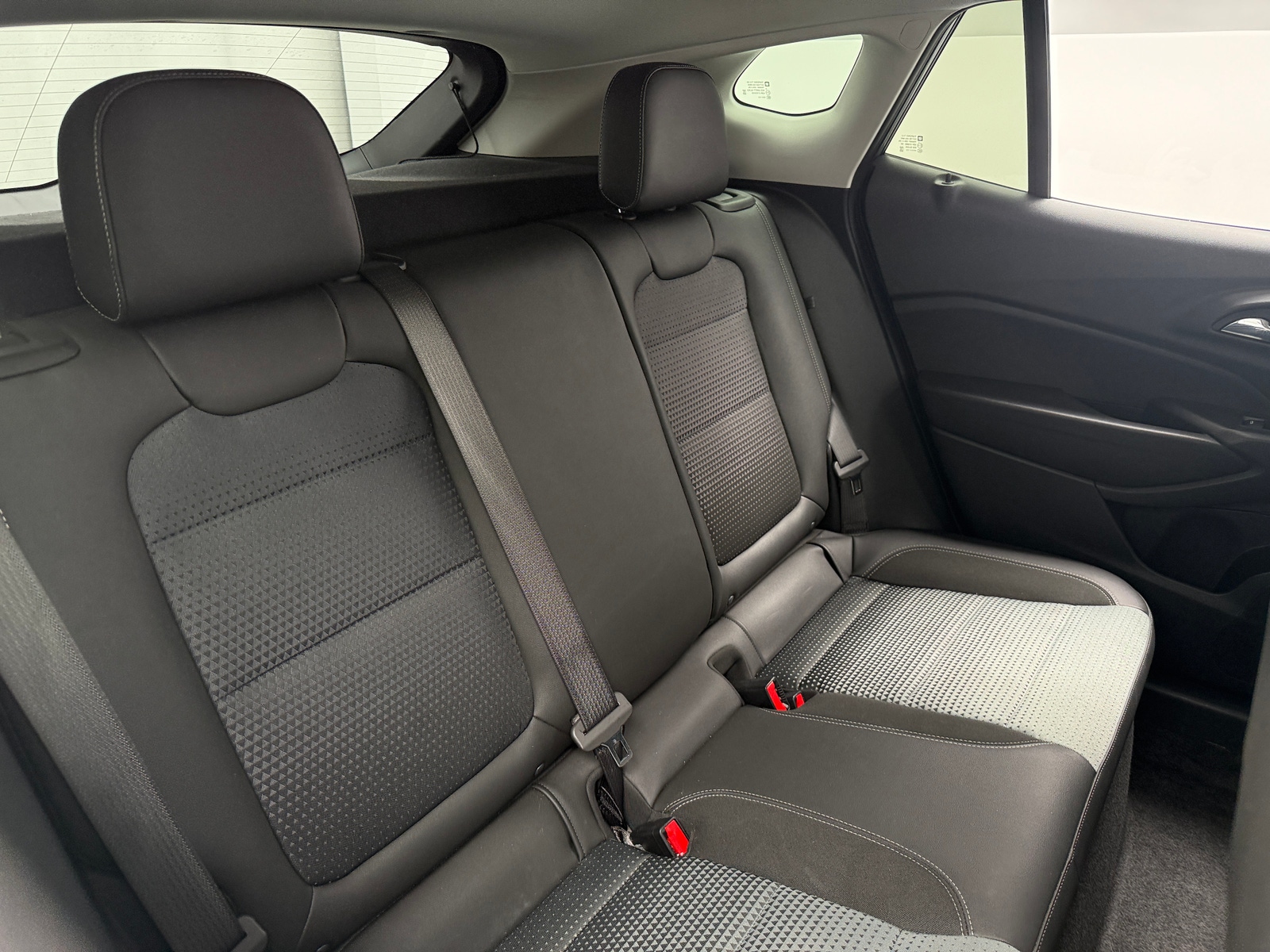 Thumbnail: 2025 Chevrolet Trax - 6