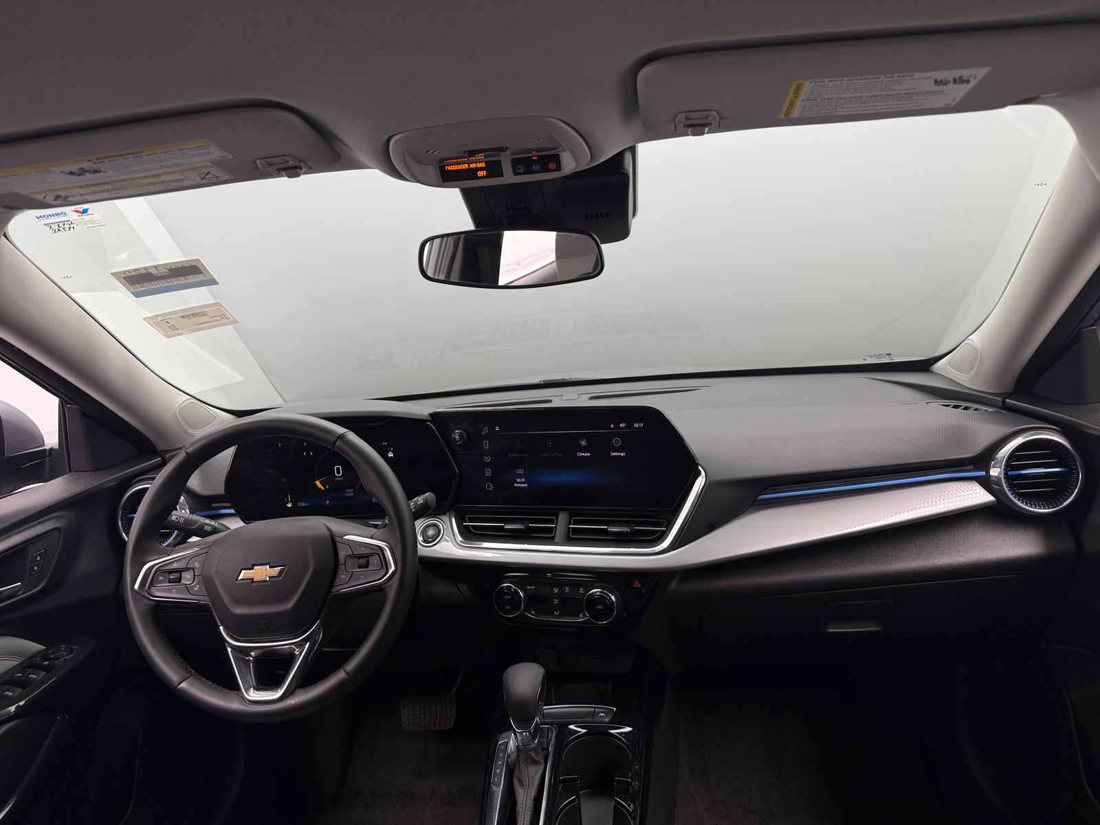 Thumbnail: 2025 Chevrolet Trax - 3