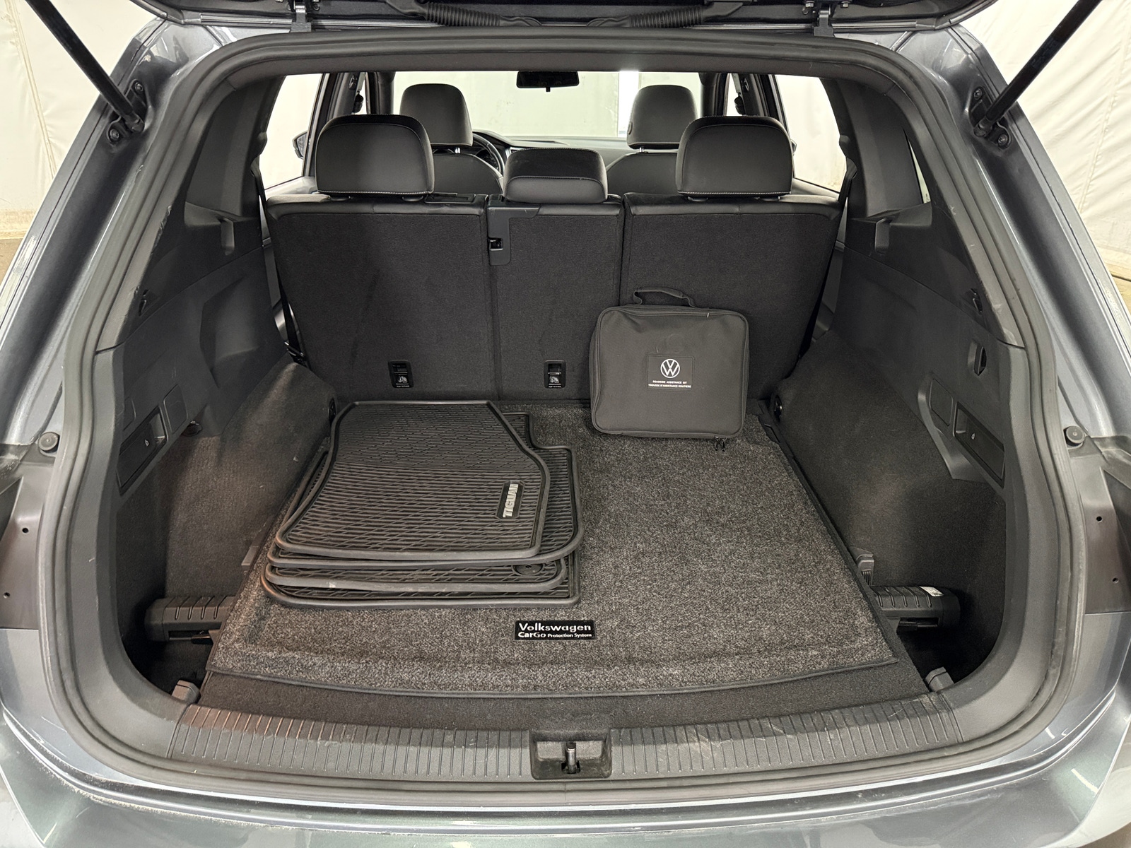 Thumbnail: 2021 Volkswagen Tiguan - 6