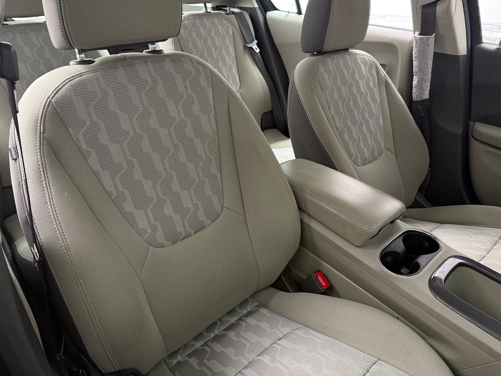 Thumbnail: 2014 Chevrolet Volt - 2