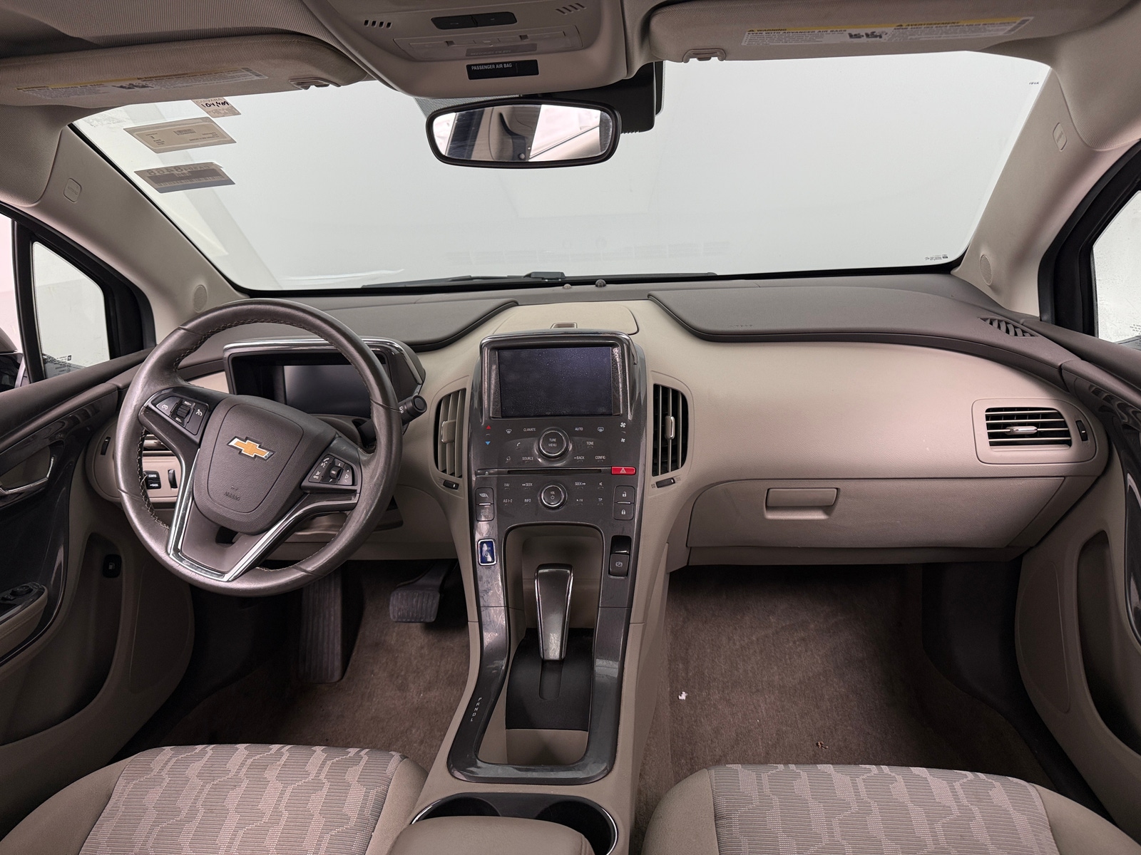 Thumbnail: 2014 Chevrolet Volt - 3