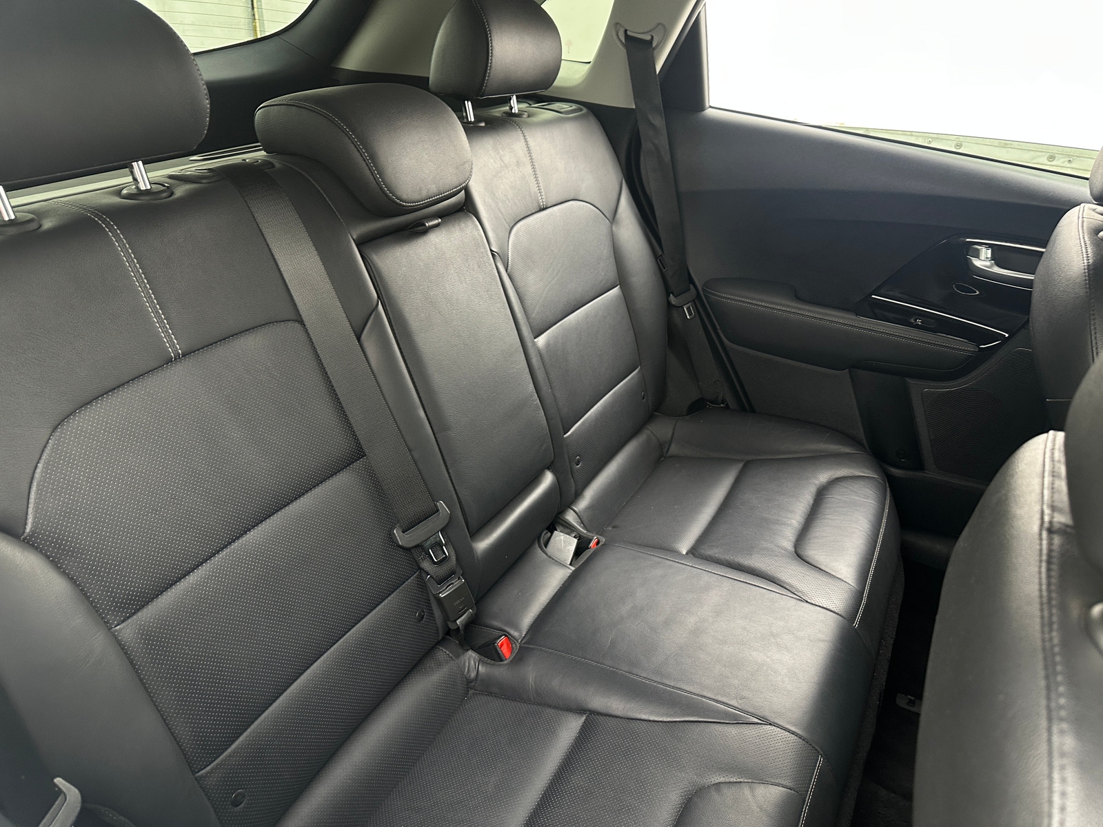 Thumbnail: 2018 Kia Niro - 5