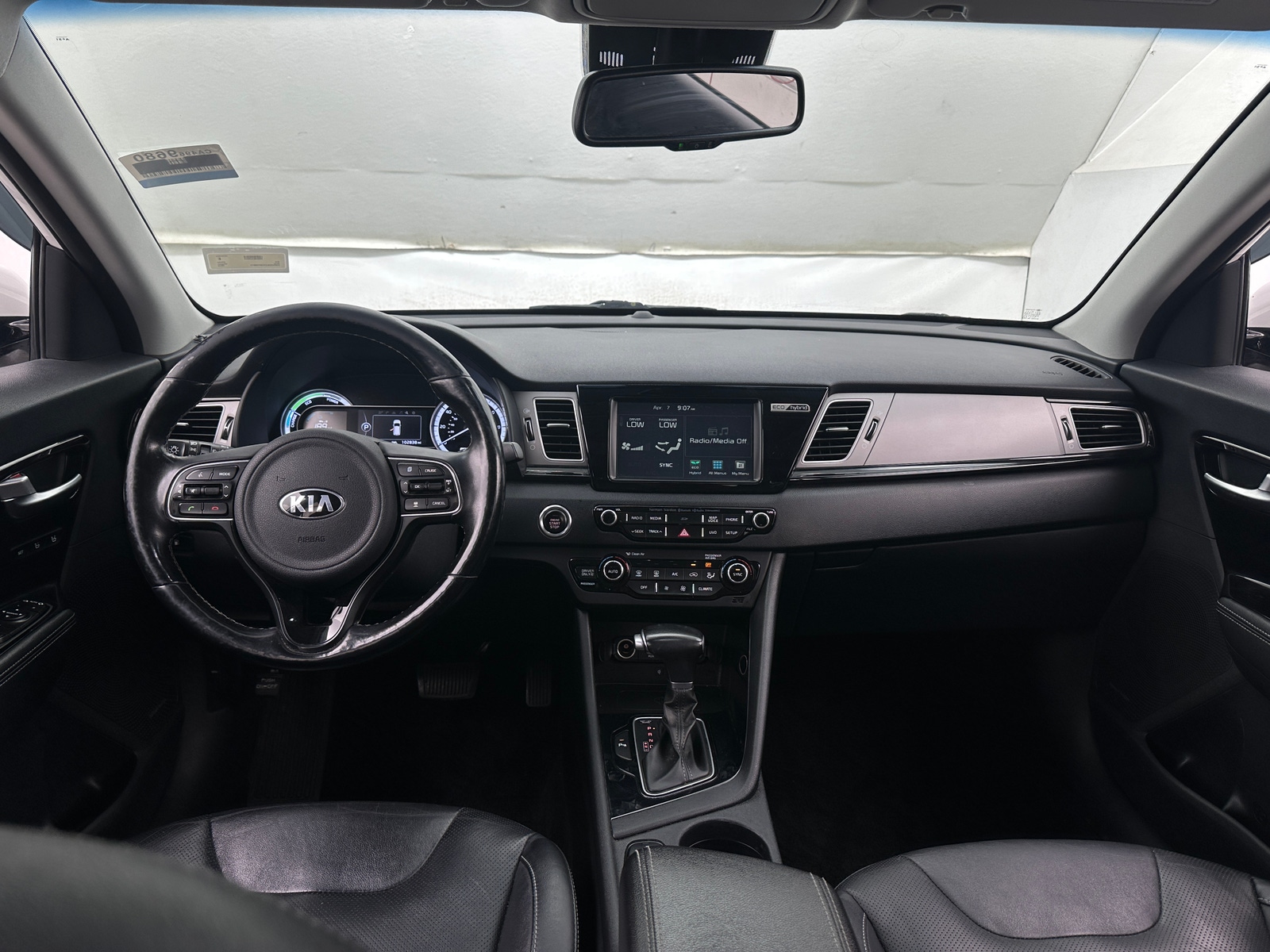 Thumbnail: 2018 Kia Niro - 2