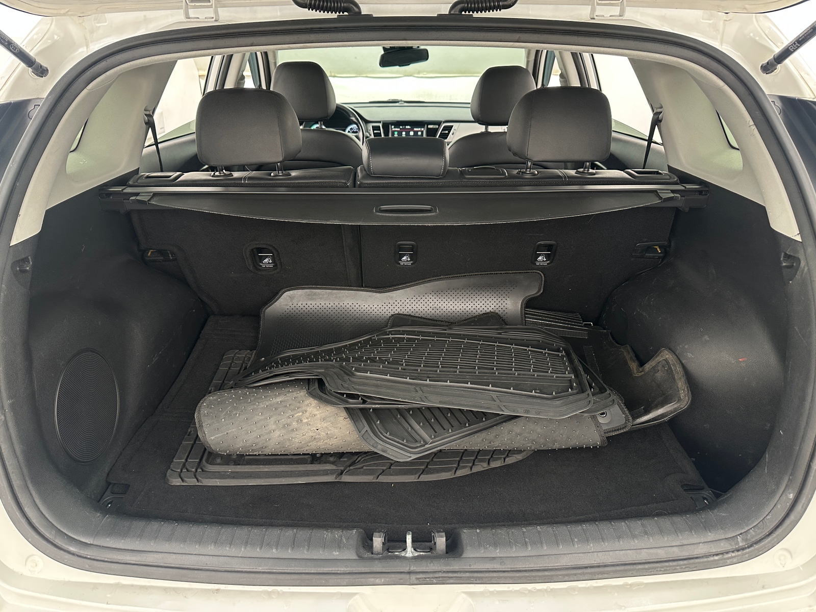 Thumbnail: 2018 Kia Niro - 6