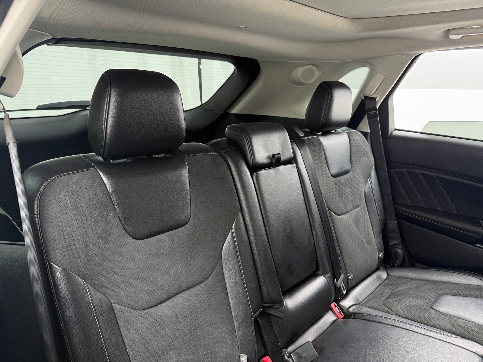 Thumbnail: 2016 Ford Edge - 5