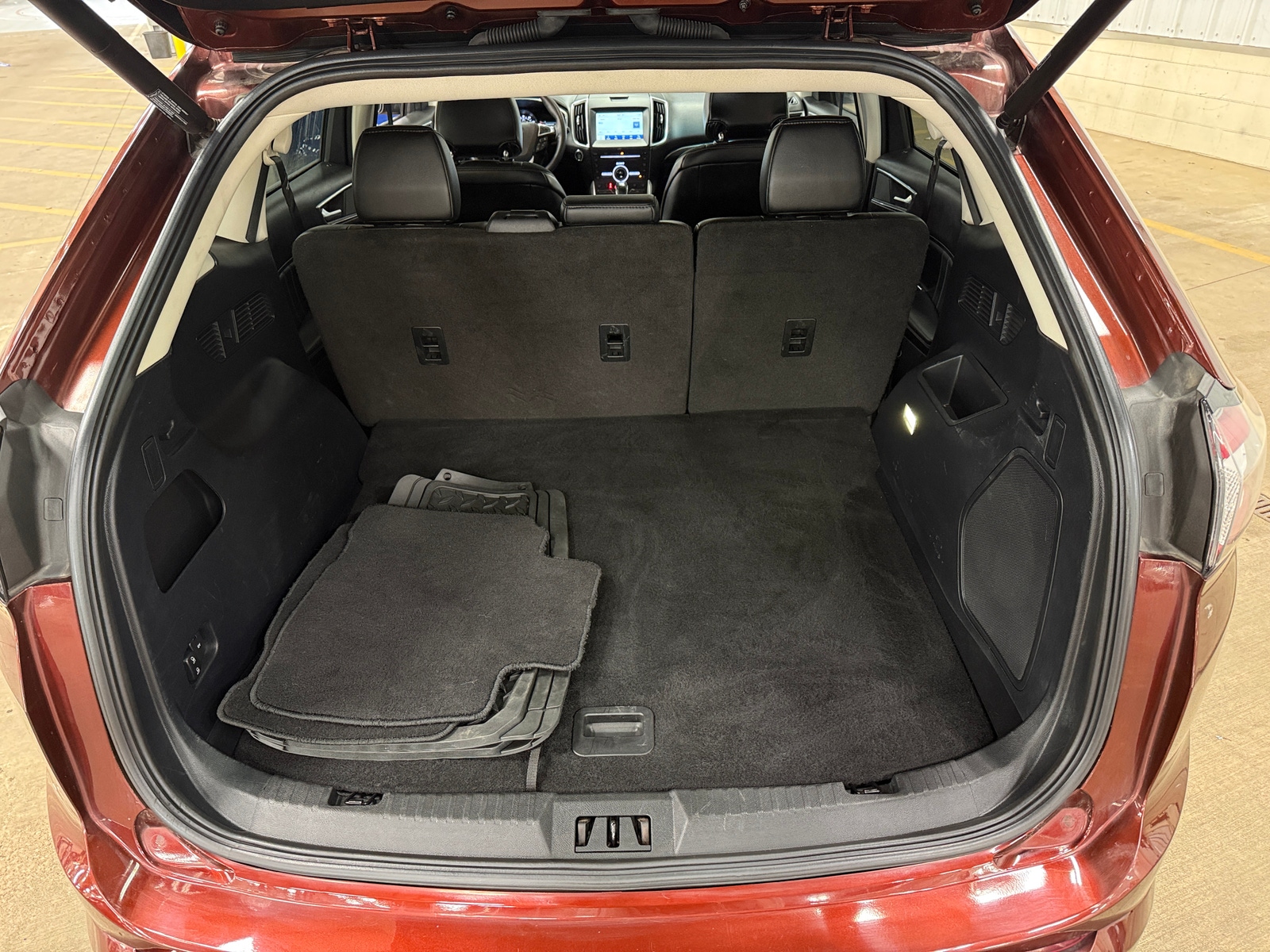 Thumbnail: 2016 Ford Edge - 6