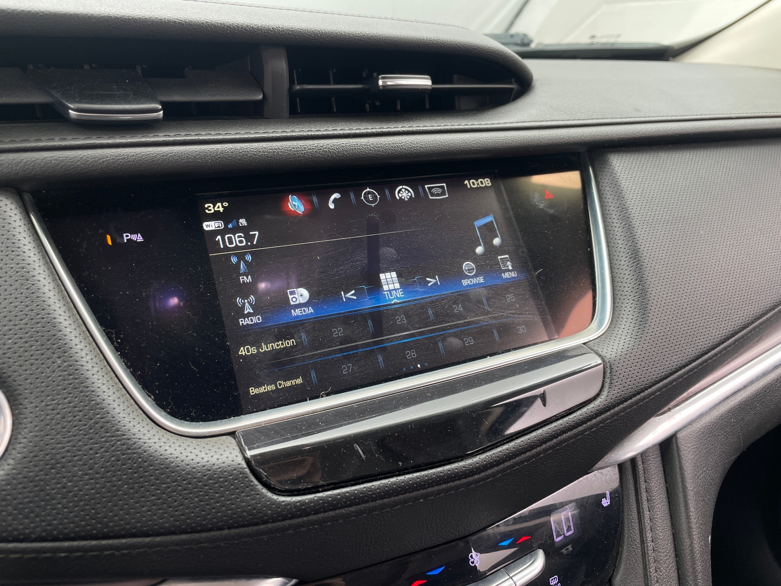 Thumbnail: 2019 Cadillac XT5 - 3