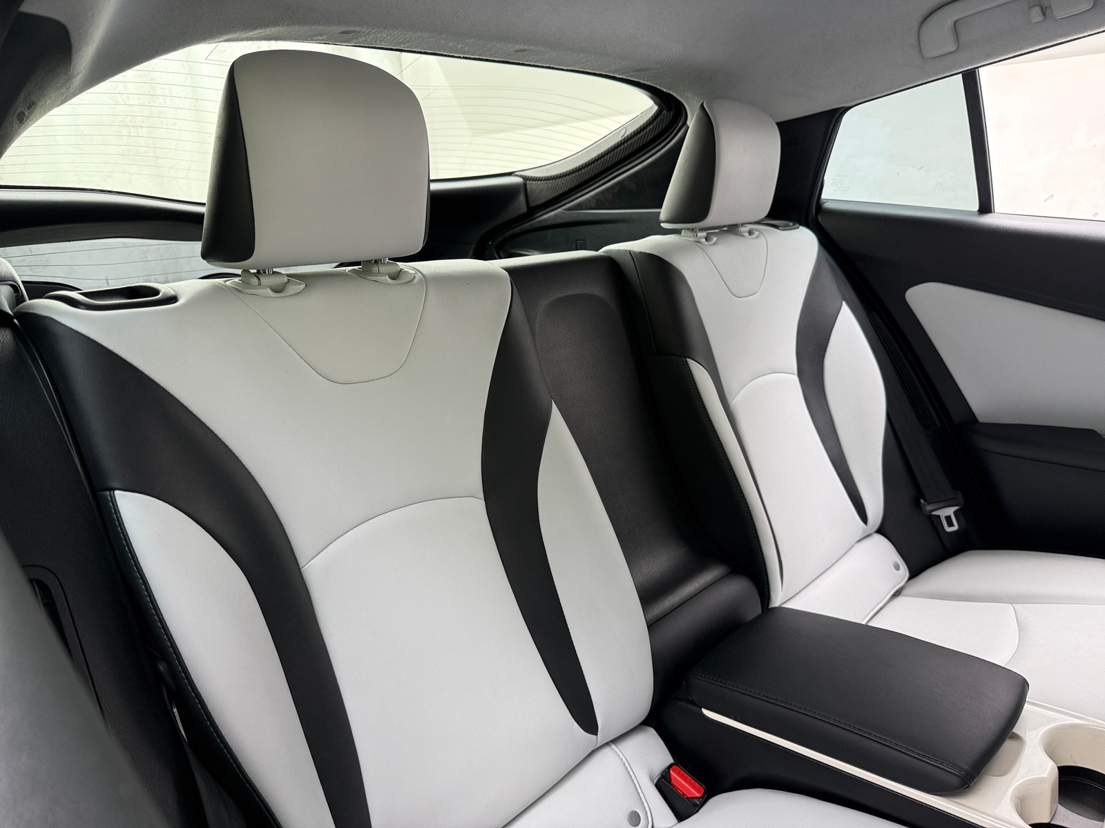 Thumbnail: 2017 Toyota Prius Prime - 5