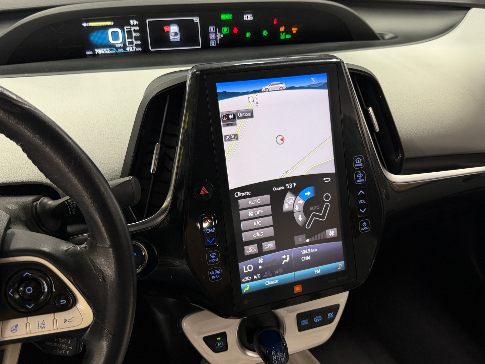 Thumbnail: 2017 Toyota Prius Prime - 3