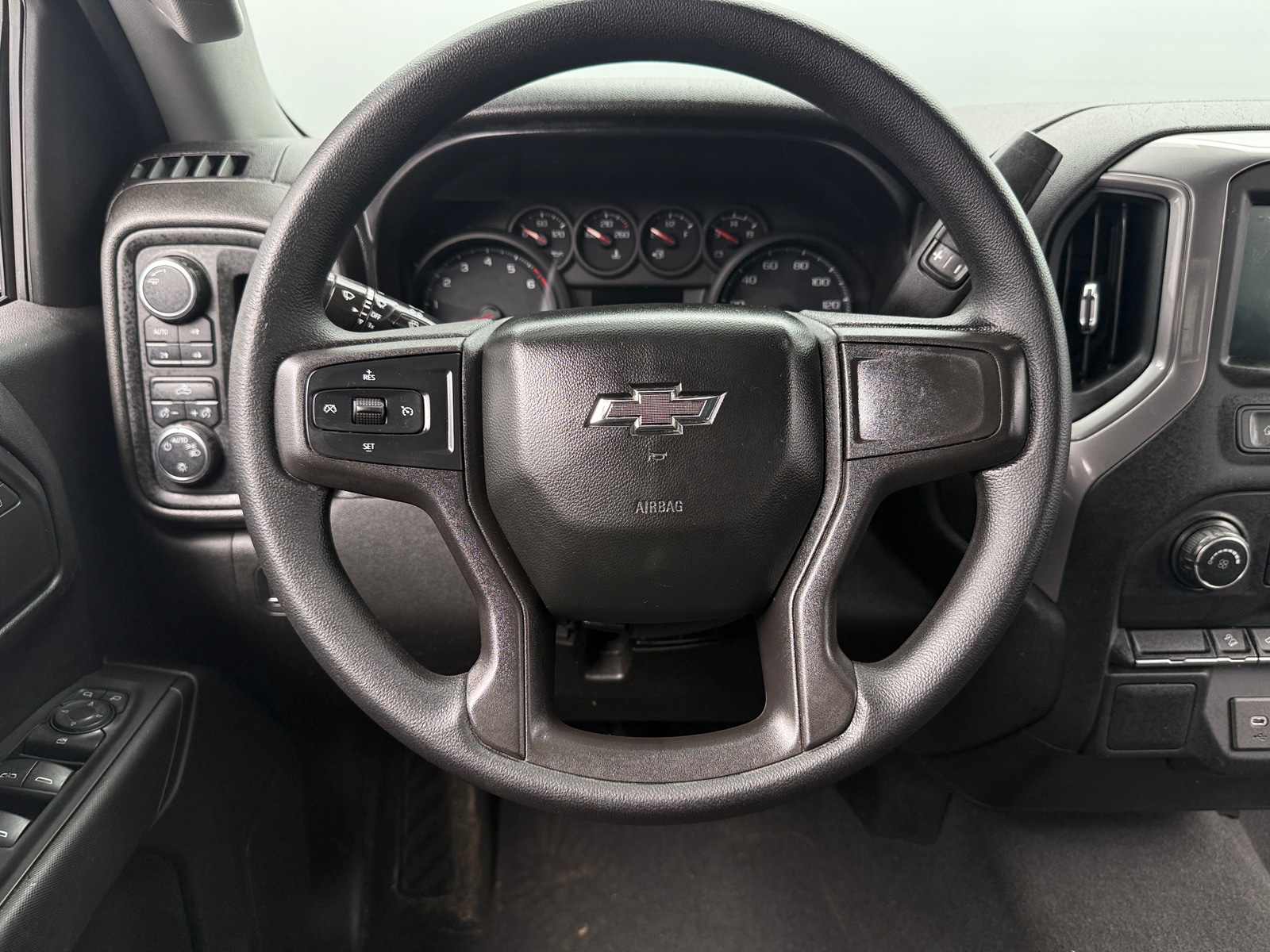 Thumbnail: 2021 Chevrolet Silverado 1500 - 5