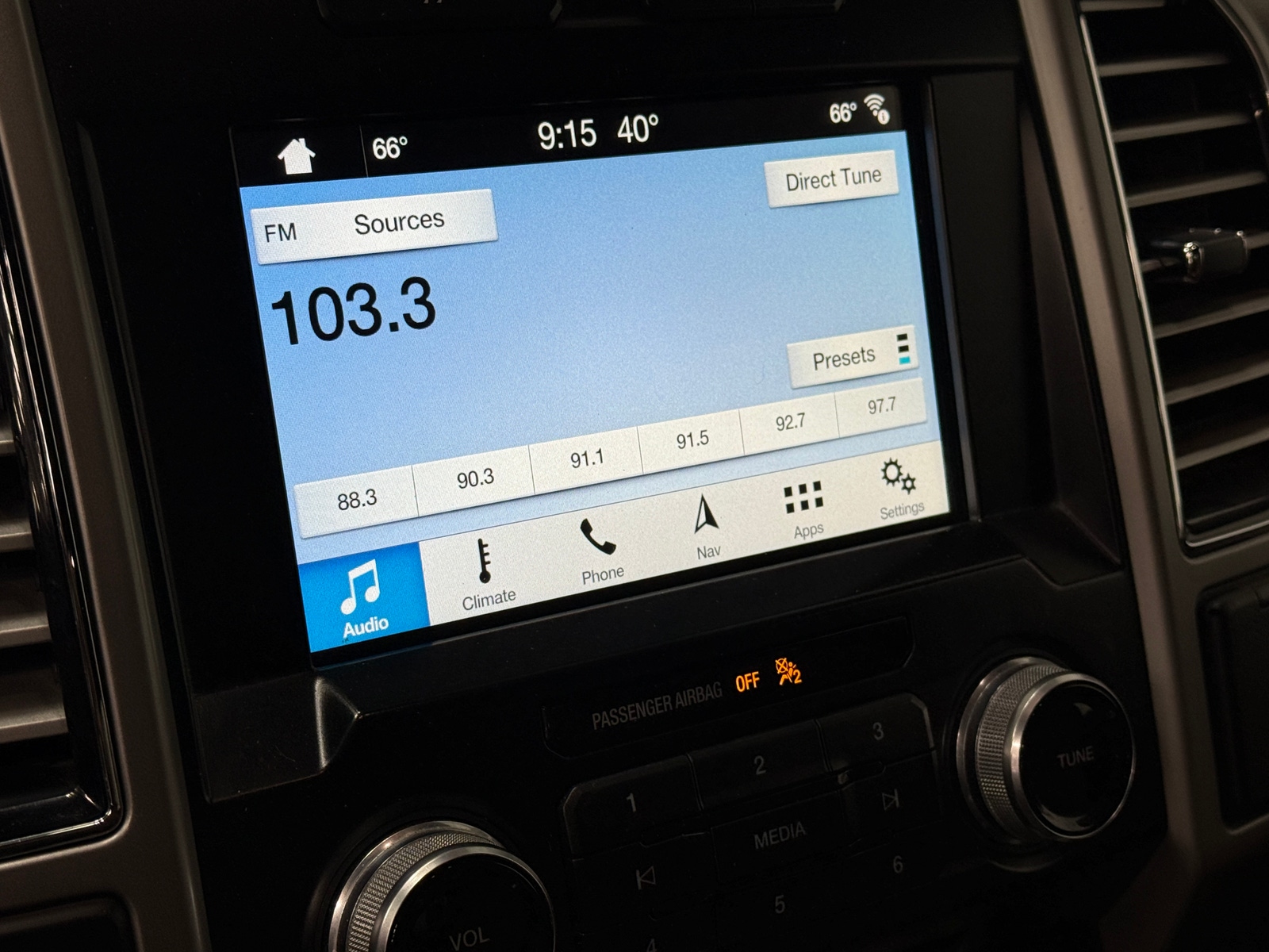 Thumbnail: 2018 Ford Econoline - 3