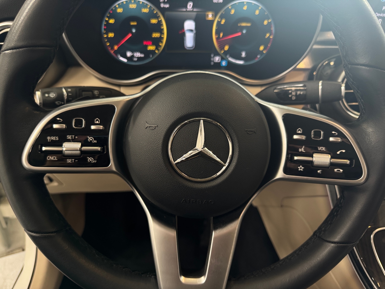 Thumbnail: 2022 Mercedes-Benz GLC - 4