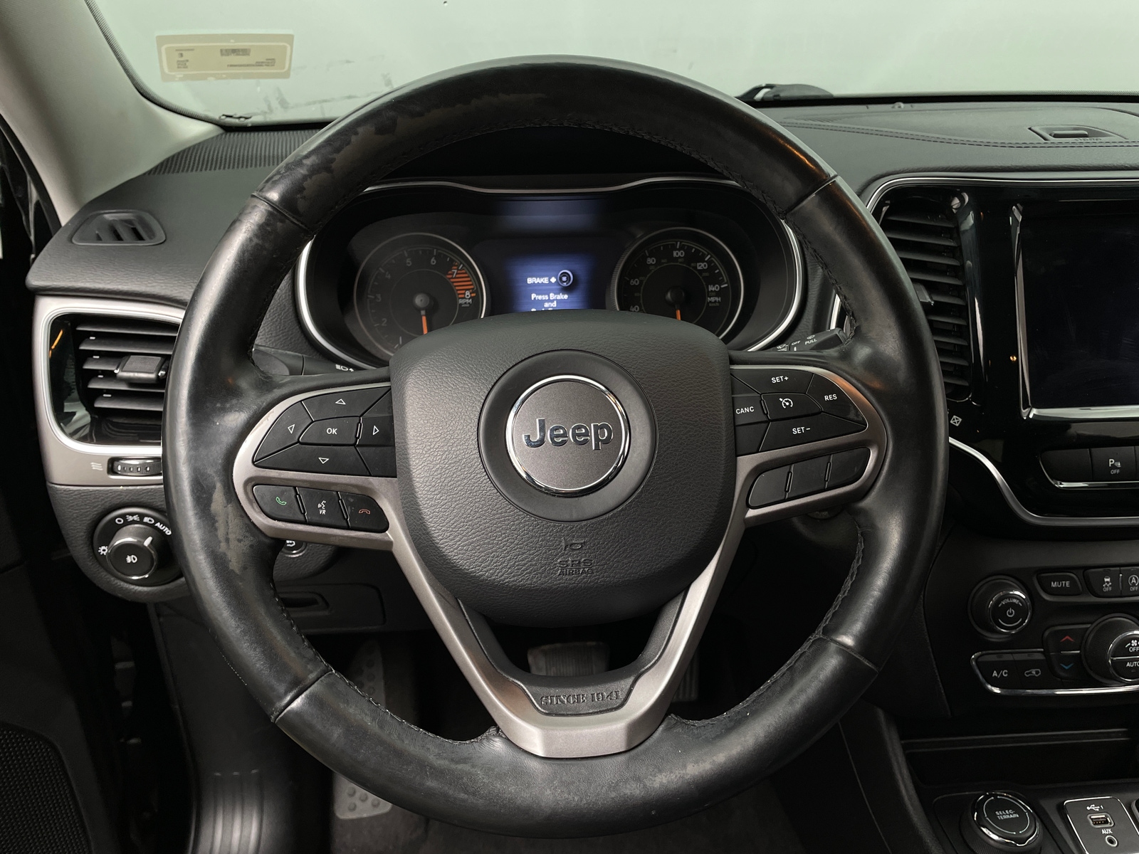 Thumbnail: 2019 Jeep Cherokee - 4