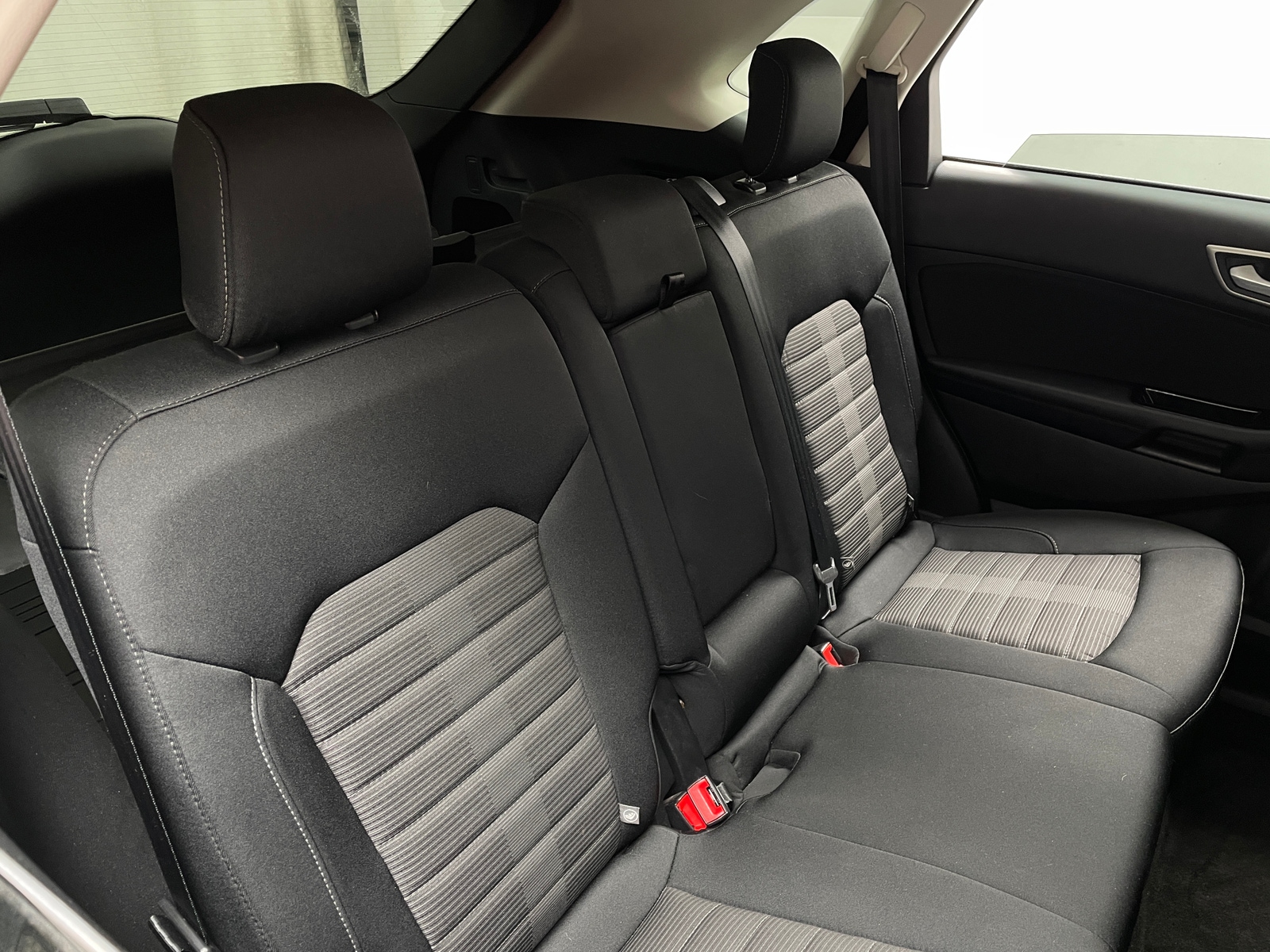 Thumbnail: 2018 Ford Edge - 6