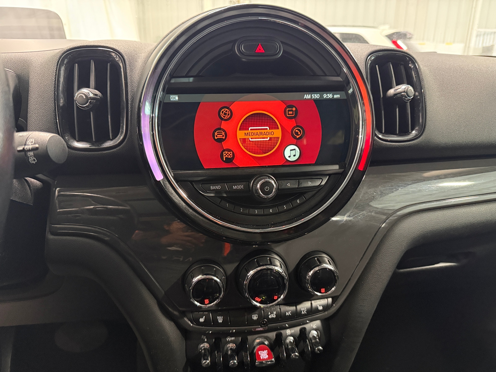 Thumbnail: 2017 MINI Cooper Countryman - 3