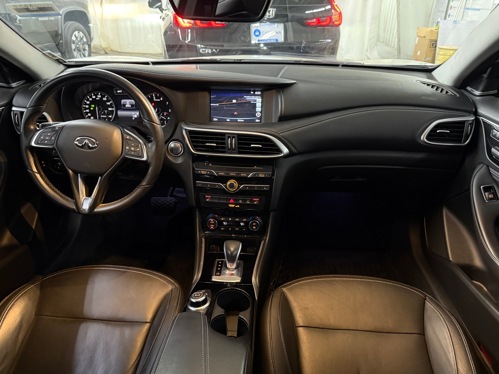 Thumbnail: 2018 INFINITI QX30 - 2
