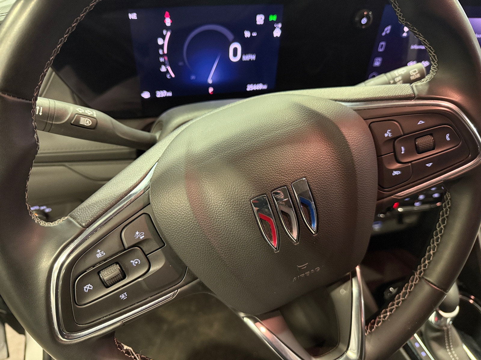 Thumbnail: 2025 Buick Encore GX - 4