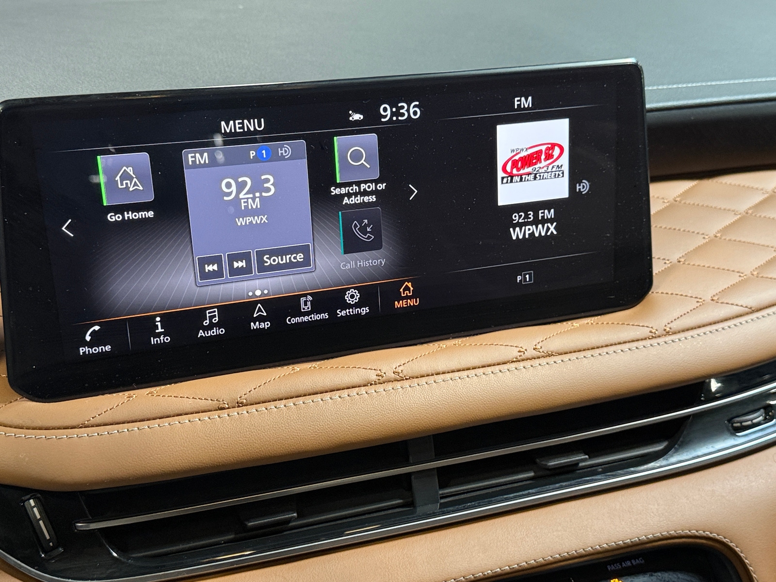 Thumbnail: 2023 INFINITI QX60 - 3